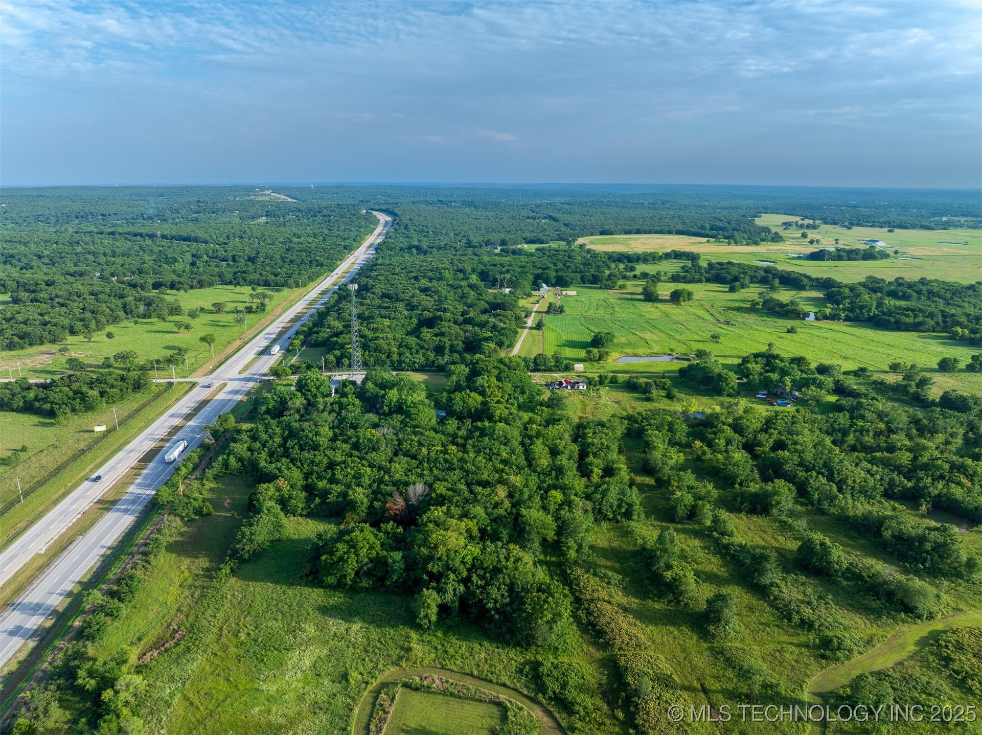 10 Little Road Property Photo 22