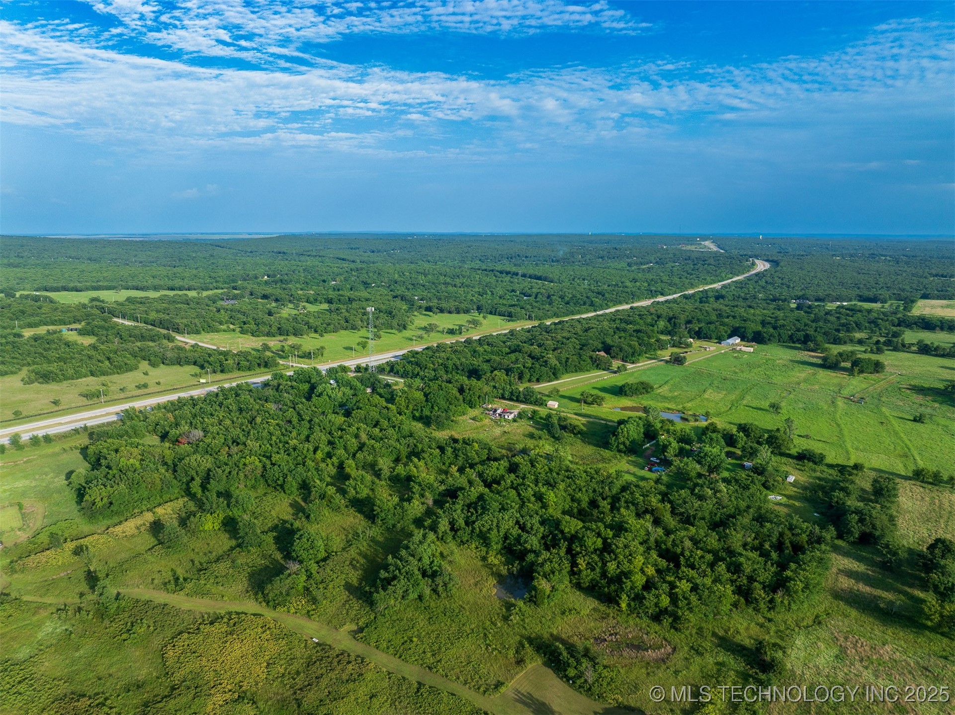 10 Little Road Property Photo 23