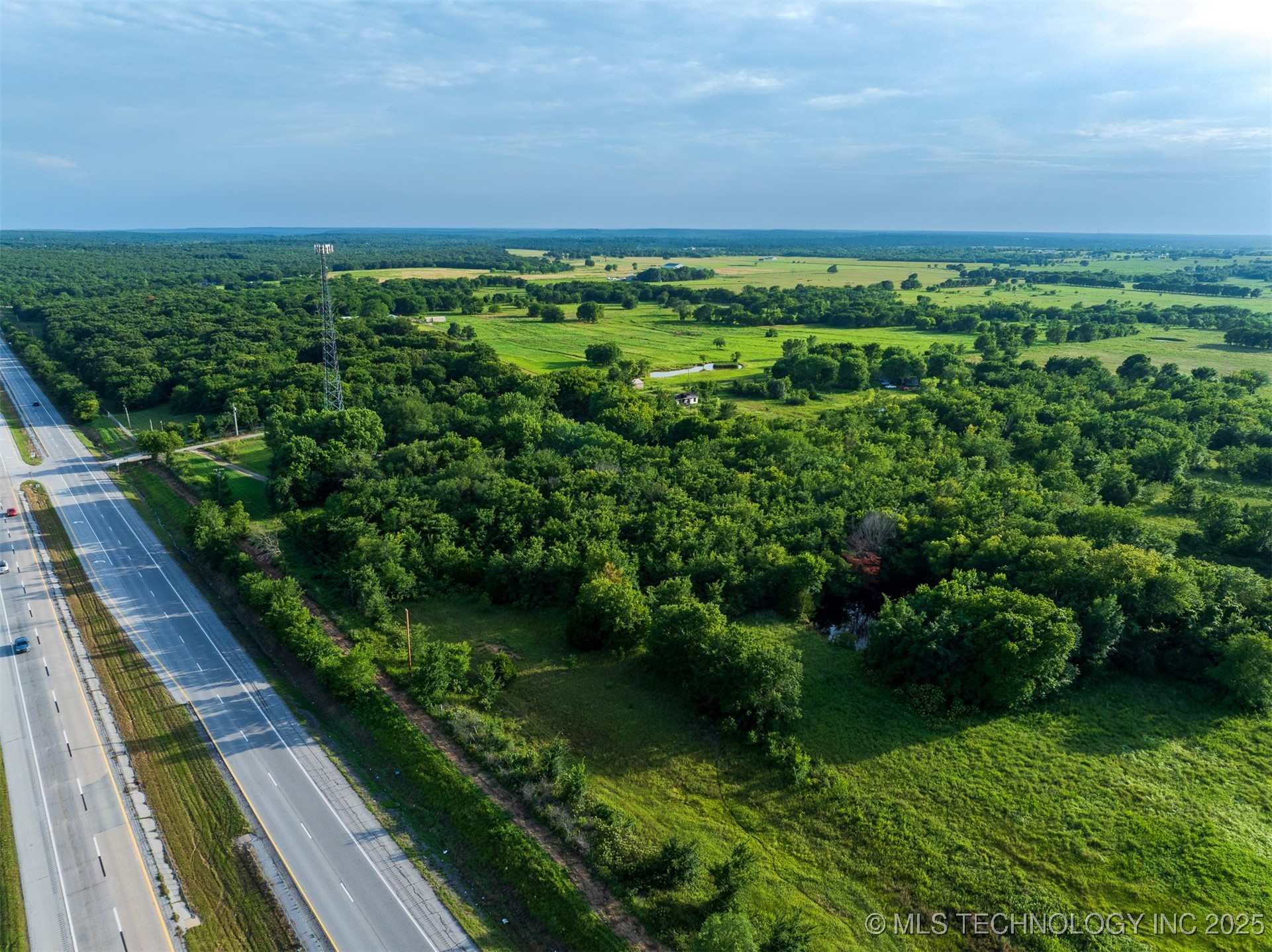 10 Little Road Property Photo 26