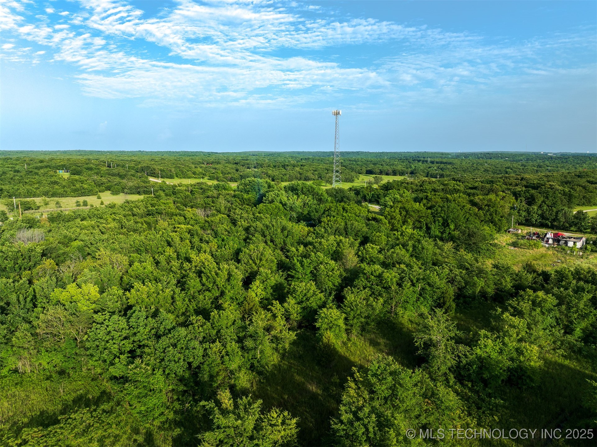 10 Little Road Property Photo 35