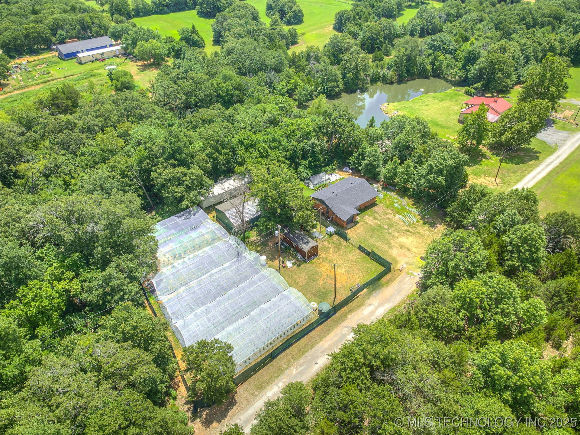 20239 Bern Property Photo 4