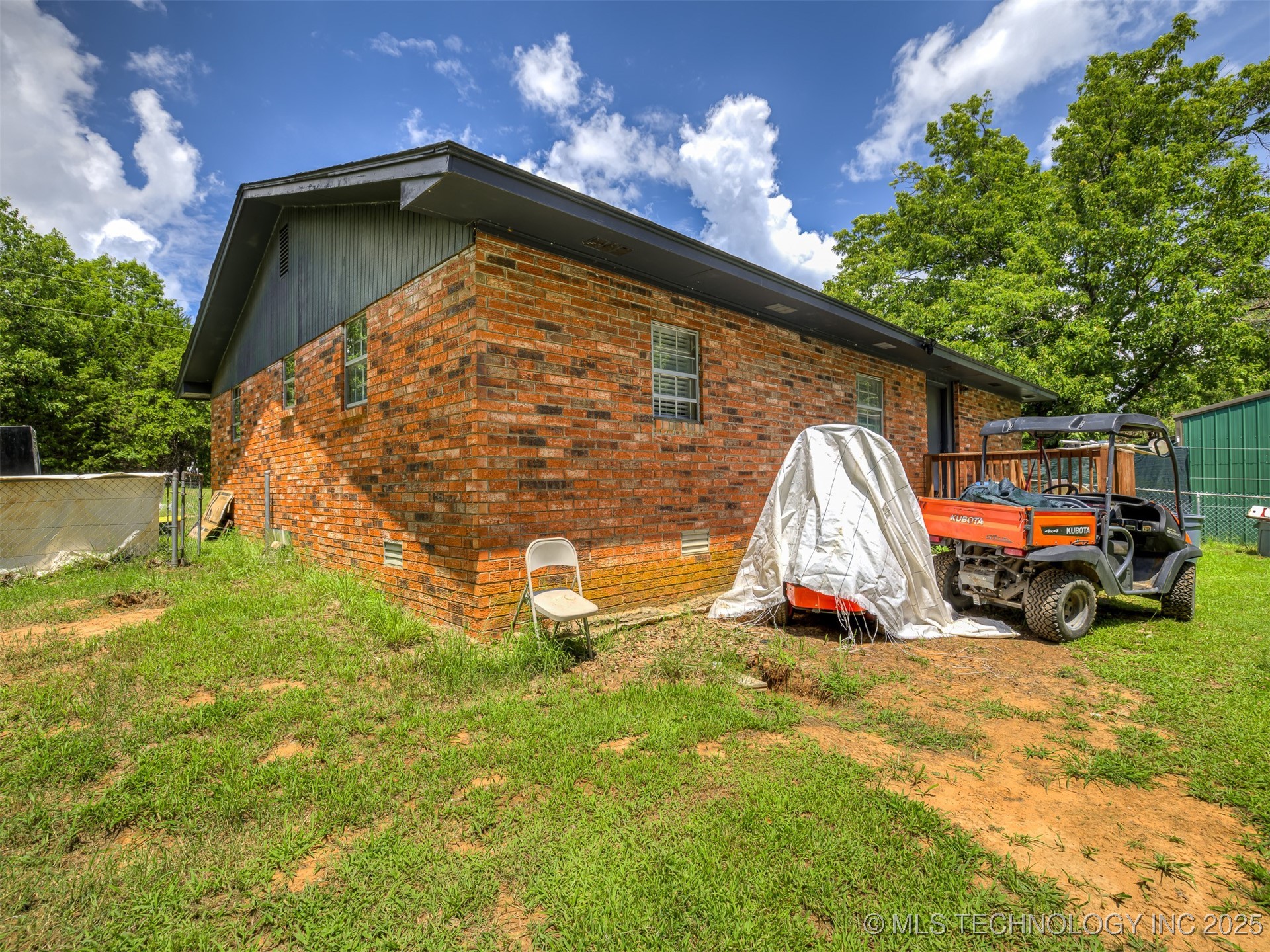 20239 Bern Property Photo 11