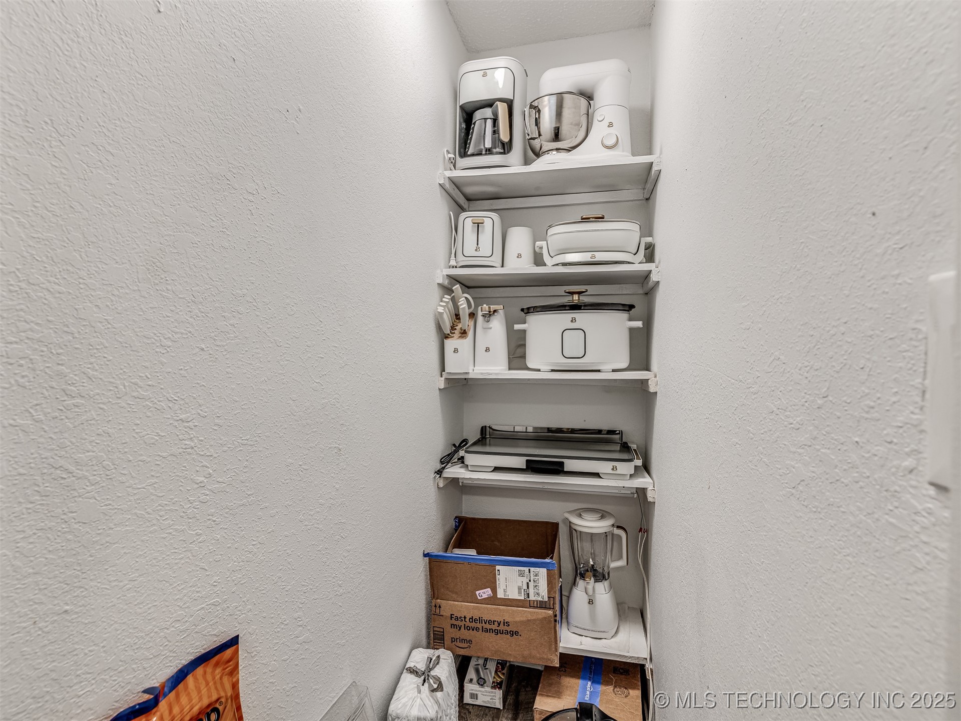 20239 Bern Property Photo 29