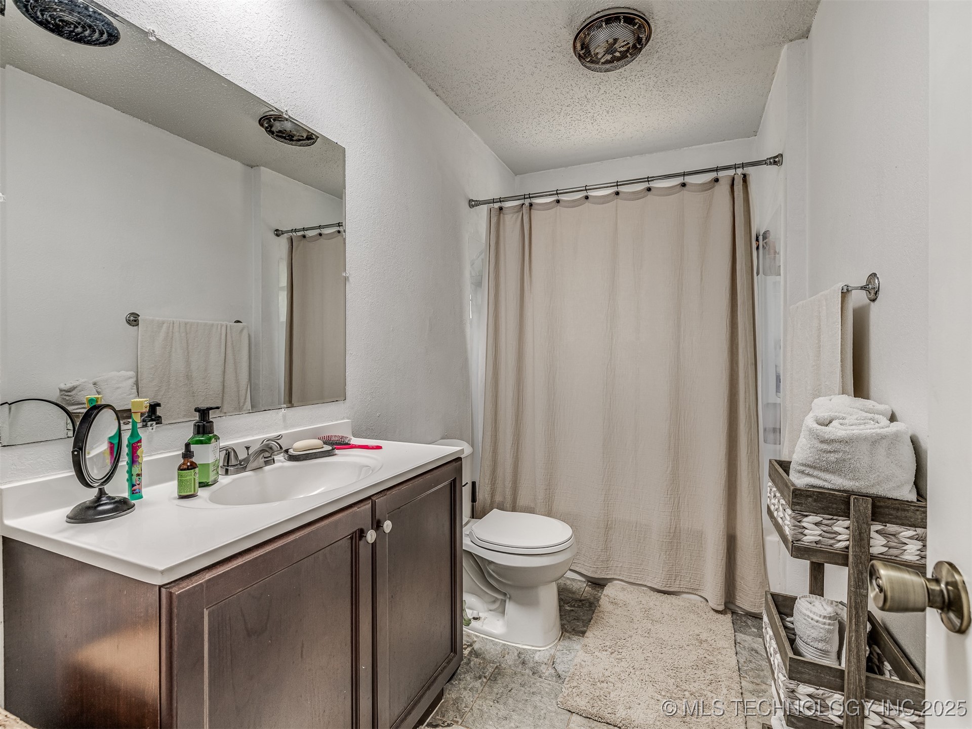 20239 Bern Property Photo 35