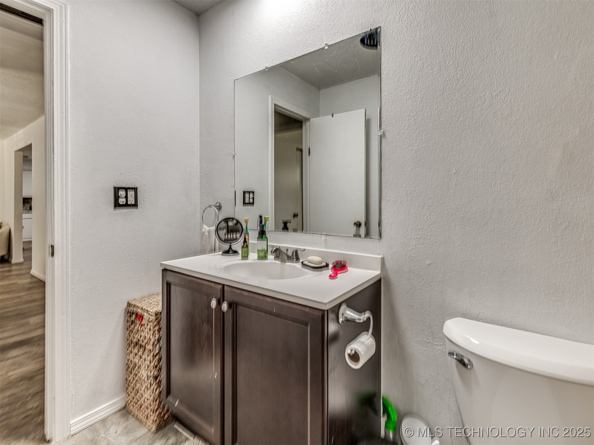 20239 Bern Property Photo 36