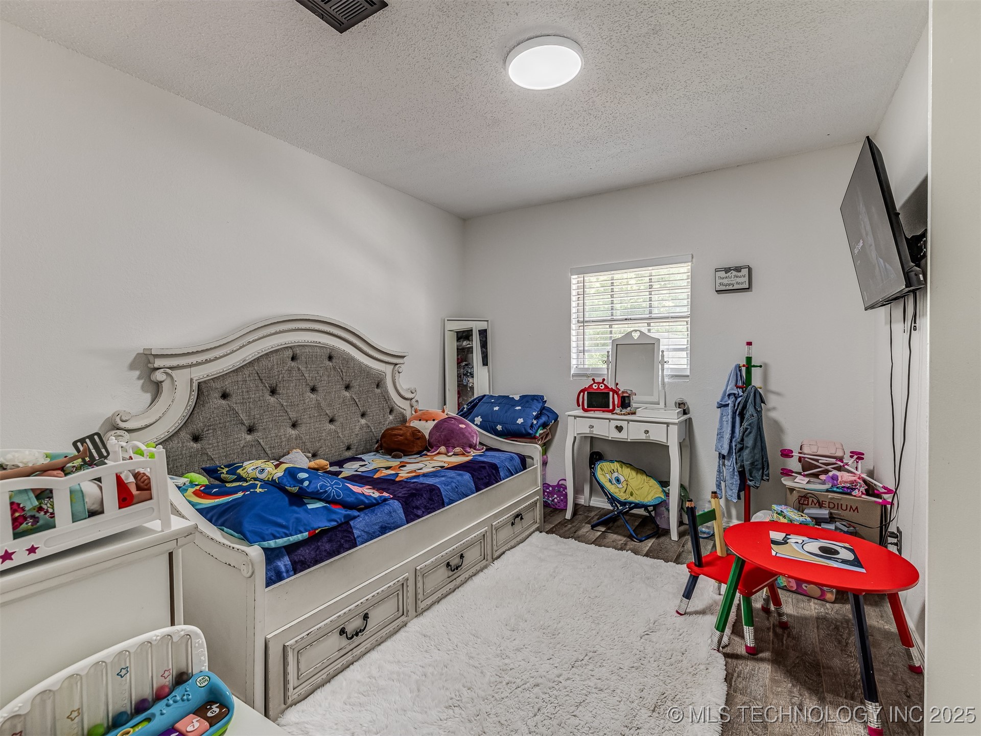 20239 Bern Property Photo 37