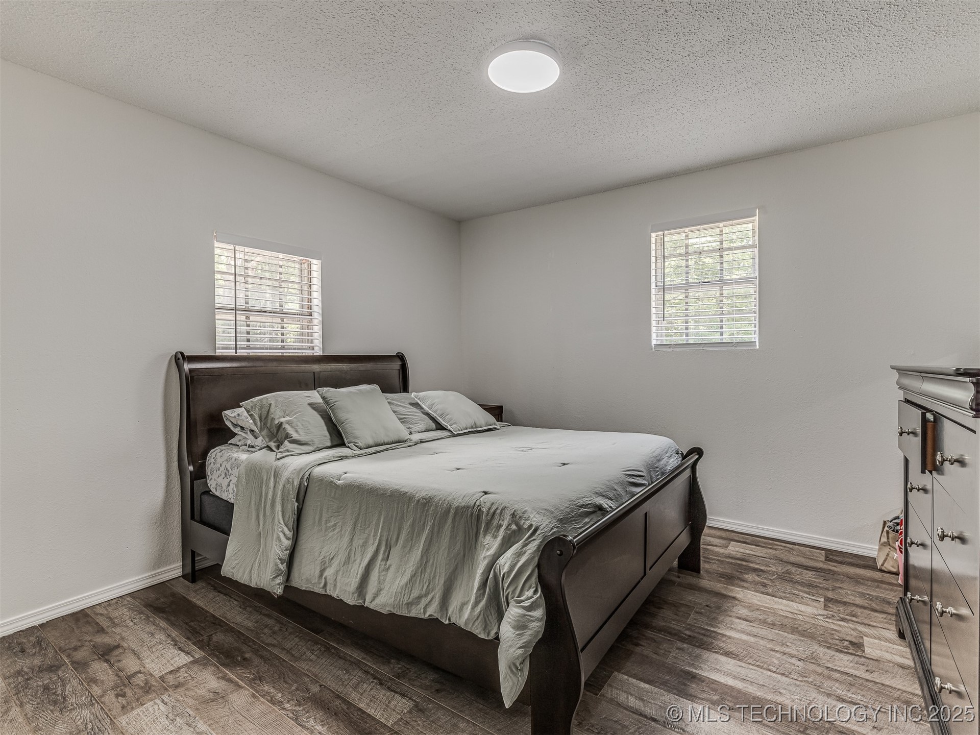 20239 Bern Property Photo 42