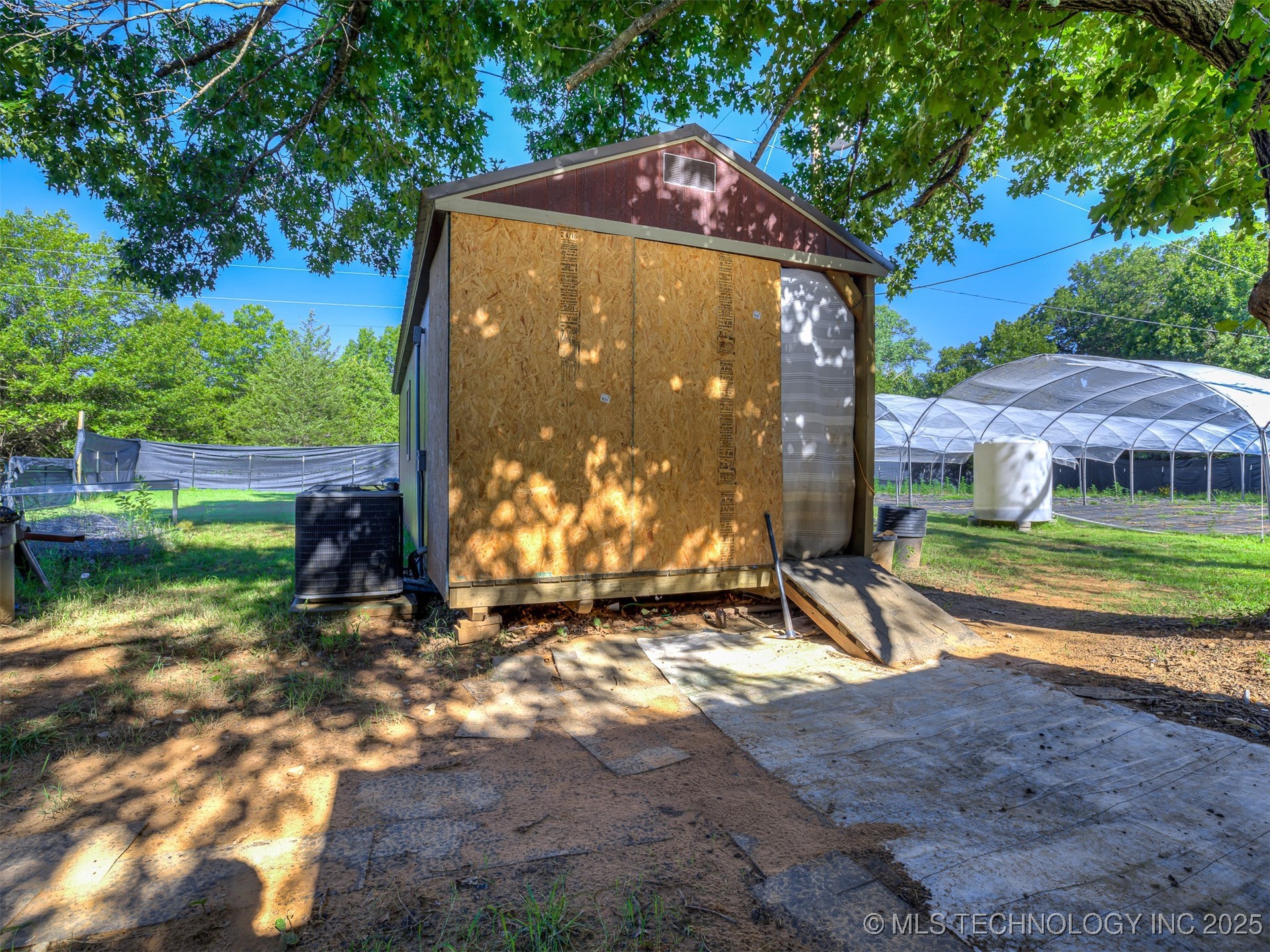 20239 Bern Property Photo 54