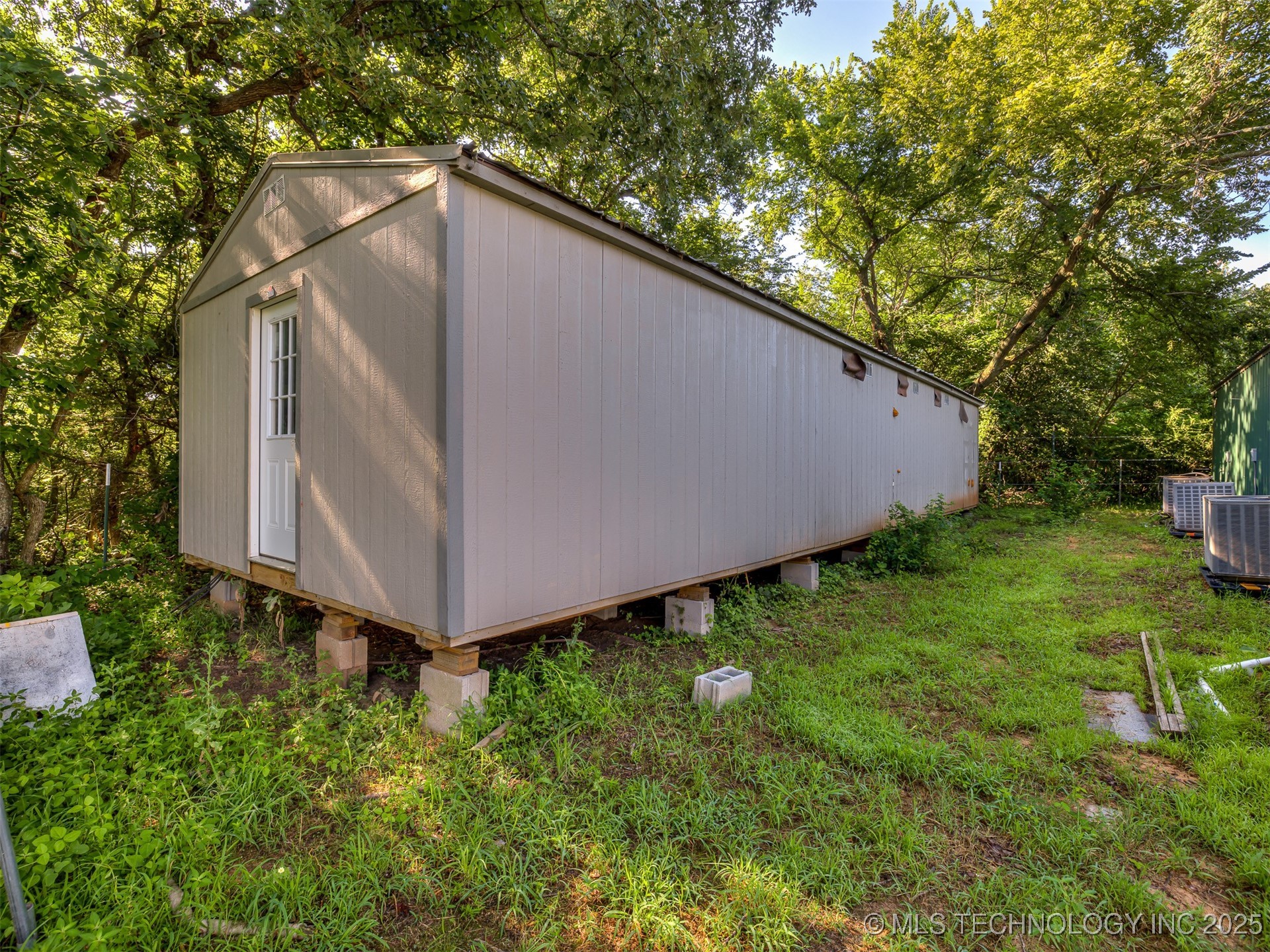 20239 Bern Property Photo 58