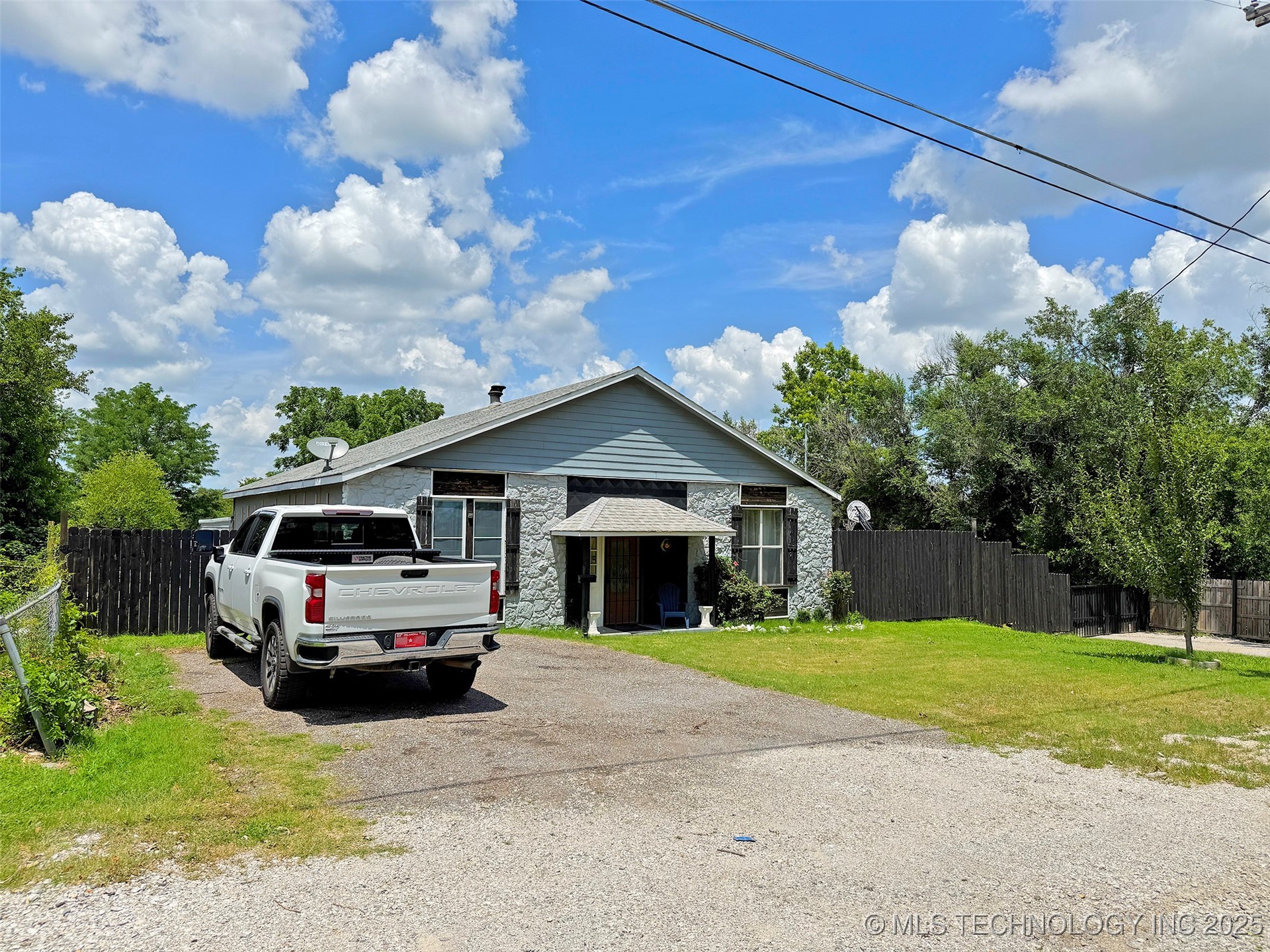 5219 E Latimer Street Property Photo 1
