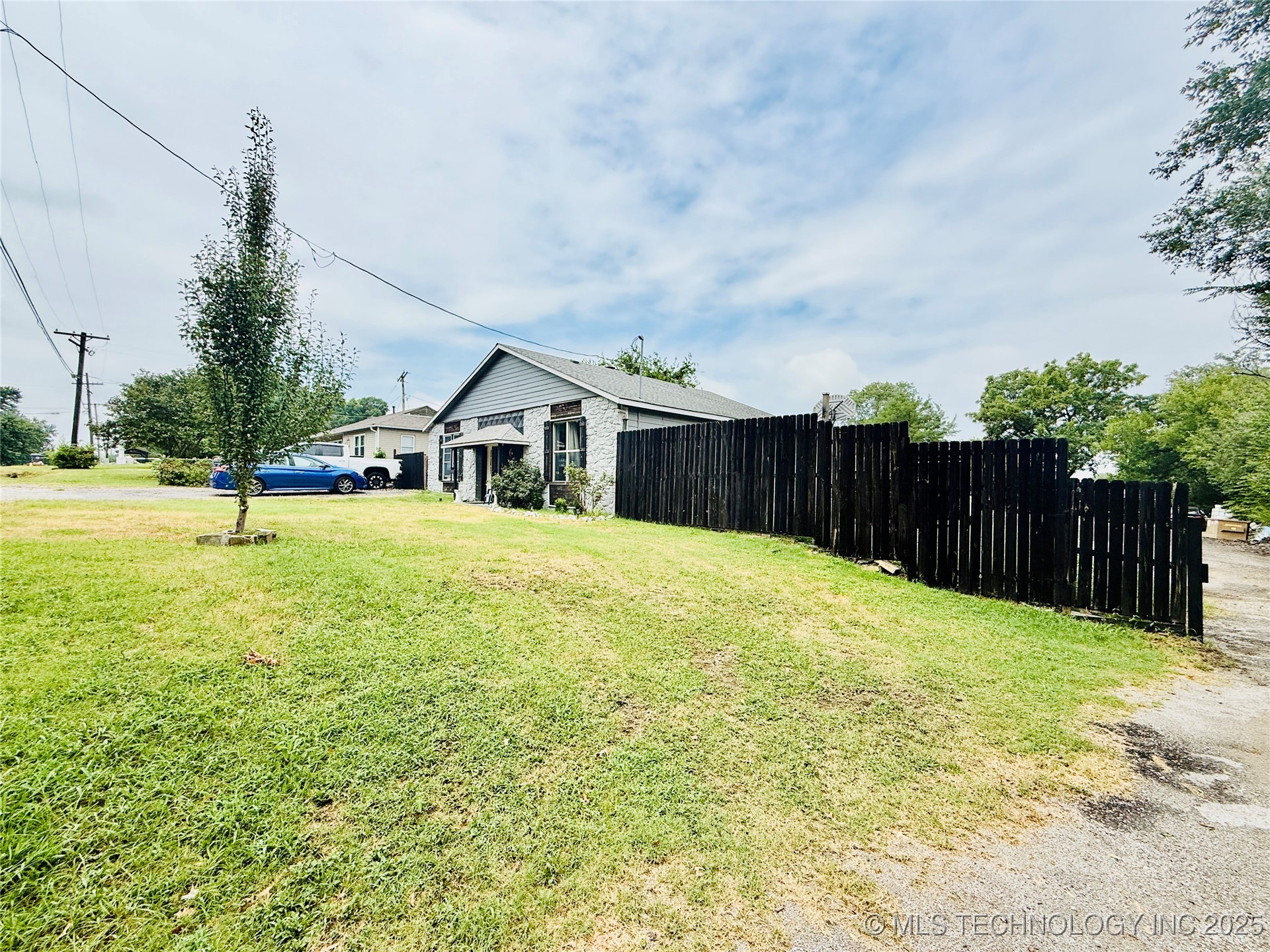 5219 E Latimer Street Property Photo 3