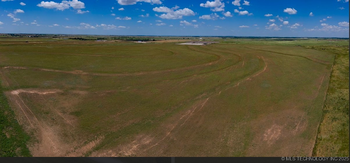 000 Elm Street W Property Photo 13