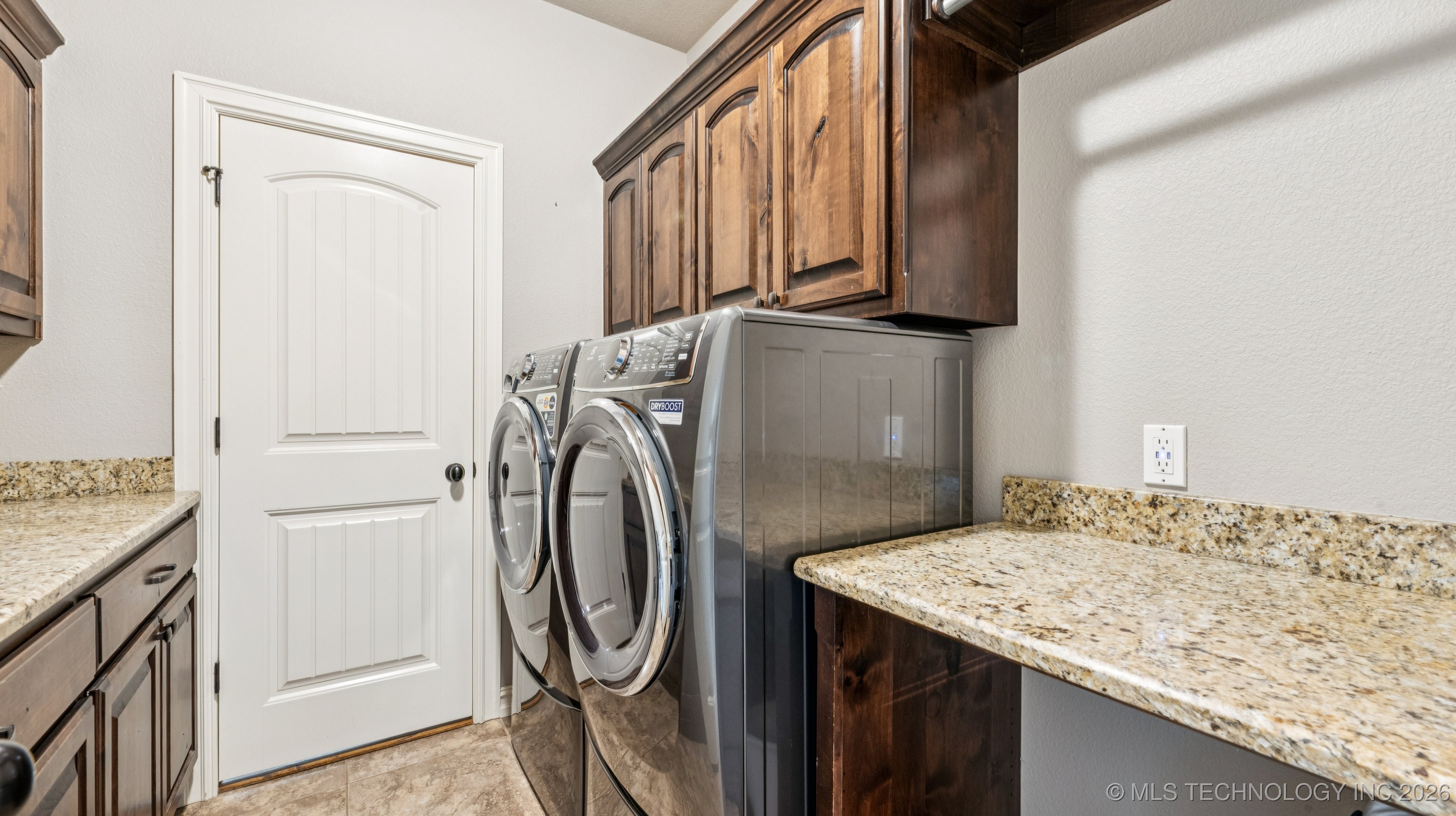 7130 E 86th Place N Property Photo 17