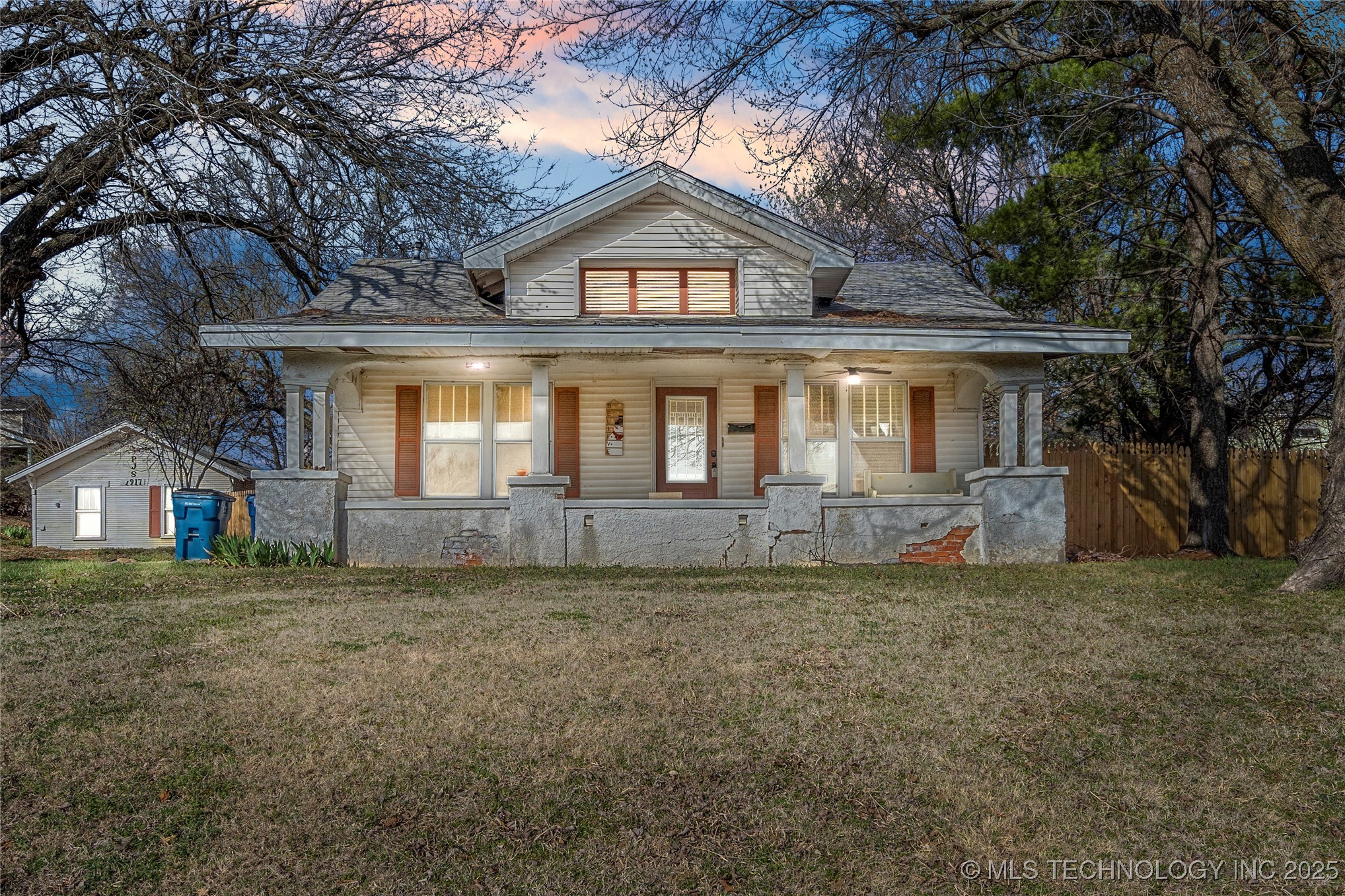 505 N Cimarron Avenue Property Photo 3