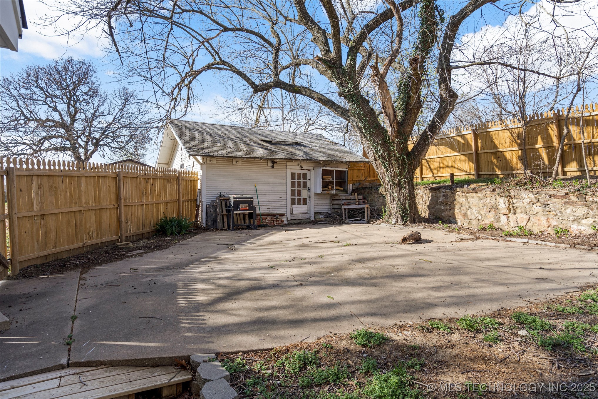 505 N Cimarron Avenue Property Photo 38