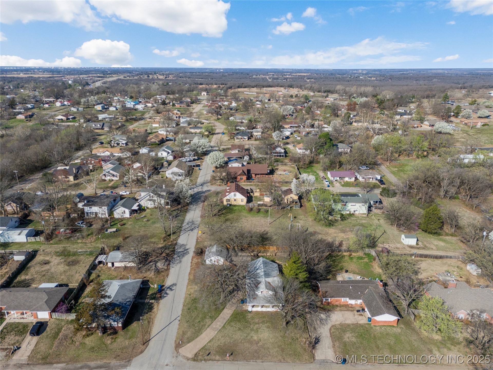 505 N Cimarron Avenue Property Photo 45