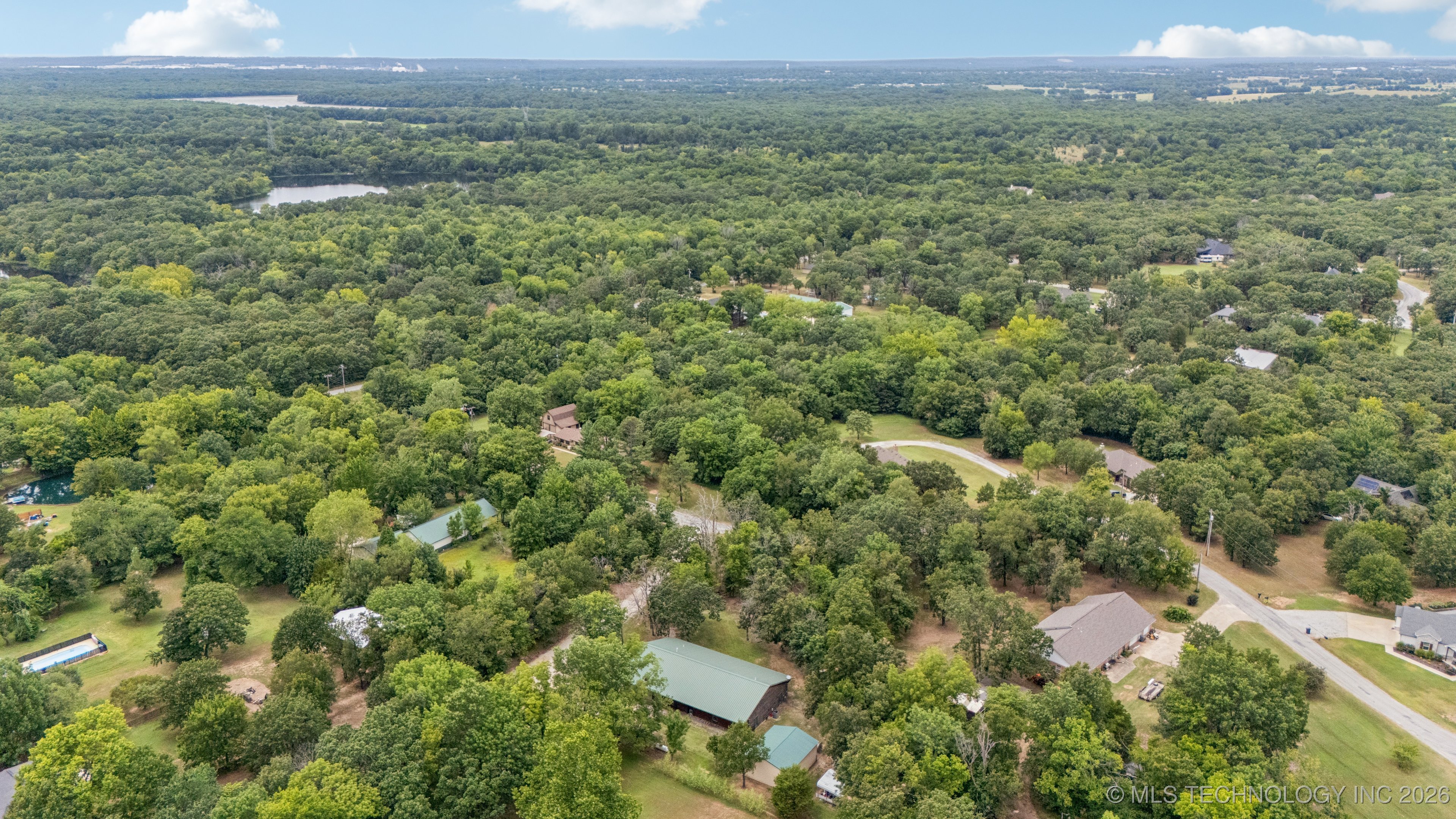 10082 E Hilltop Road Property Photo 15
