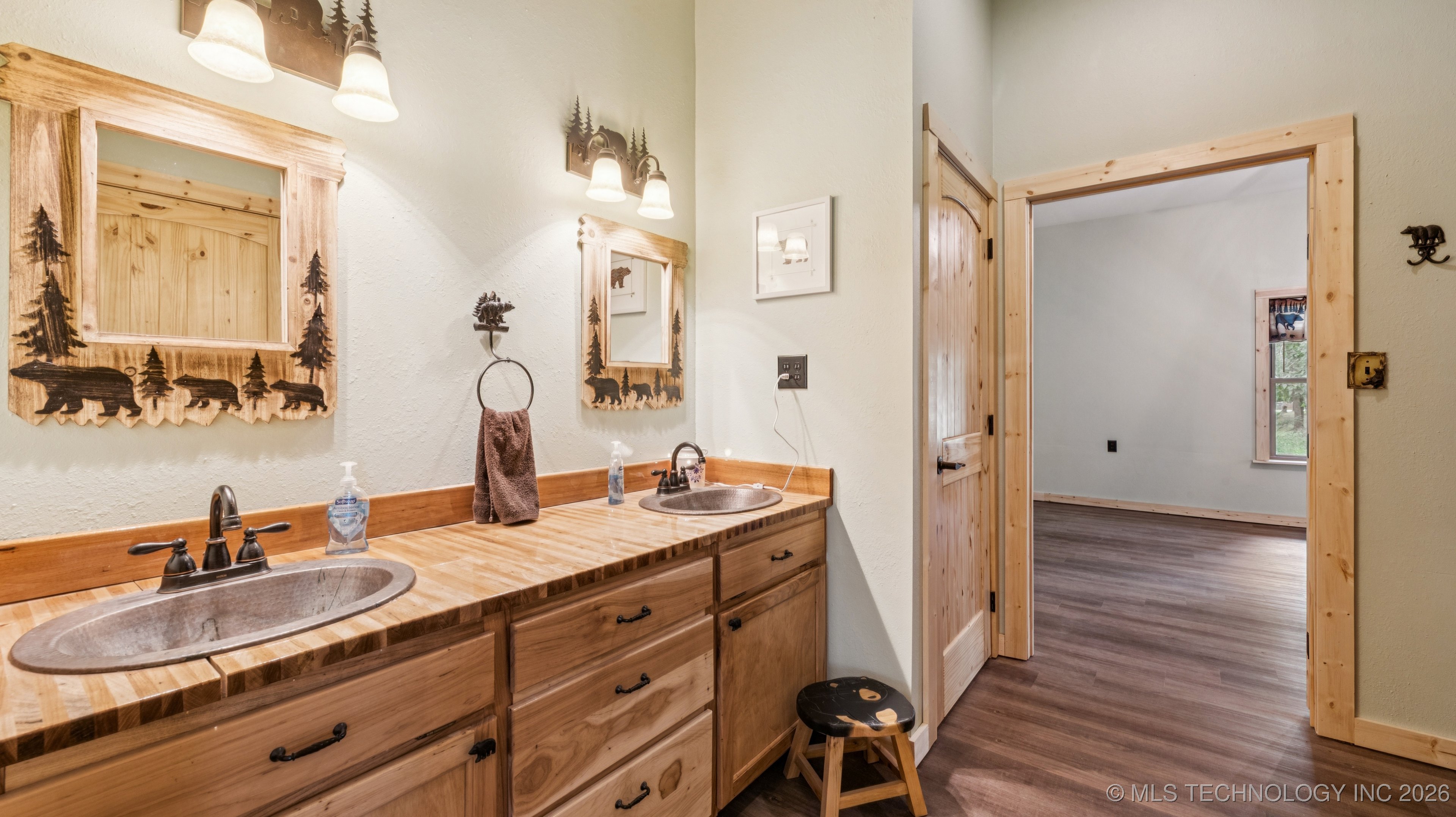 10082 E Hilltop Road Property Photo 24