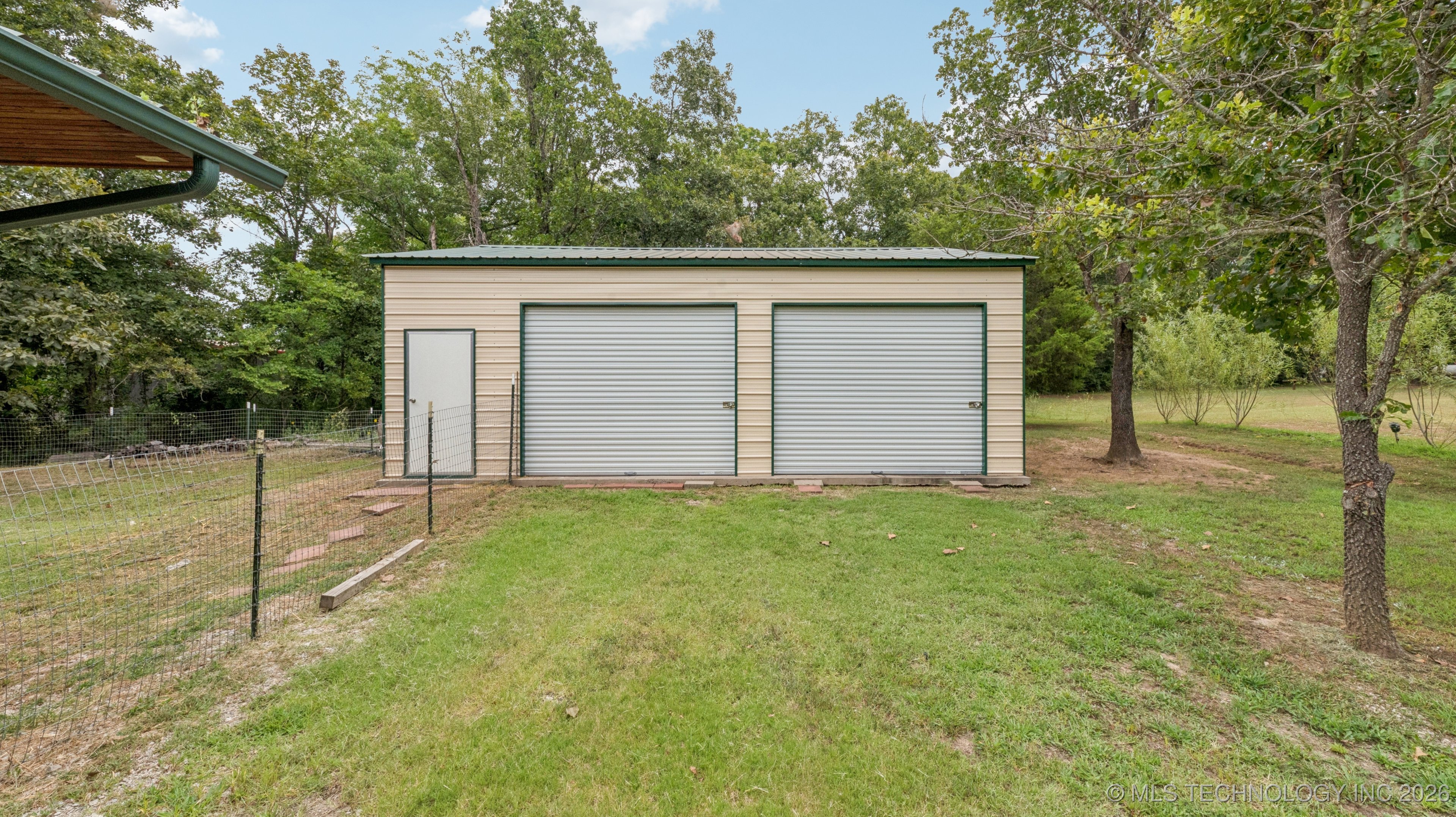10082 E Hilltop Road Property Photo 30