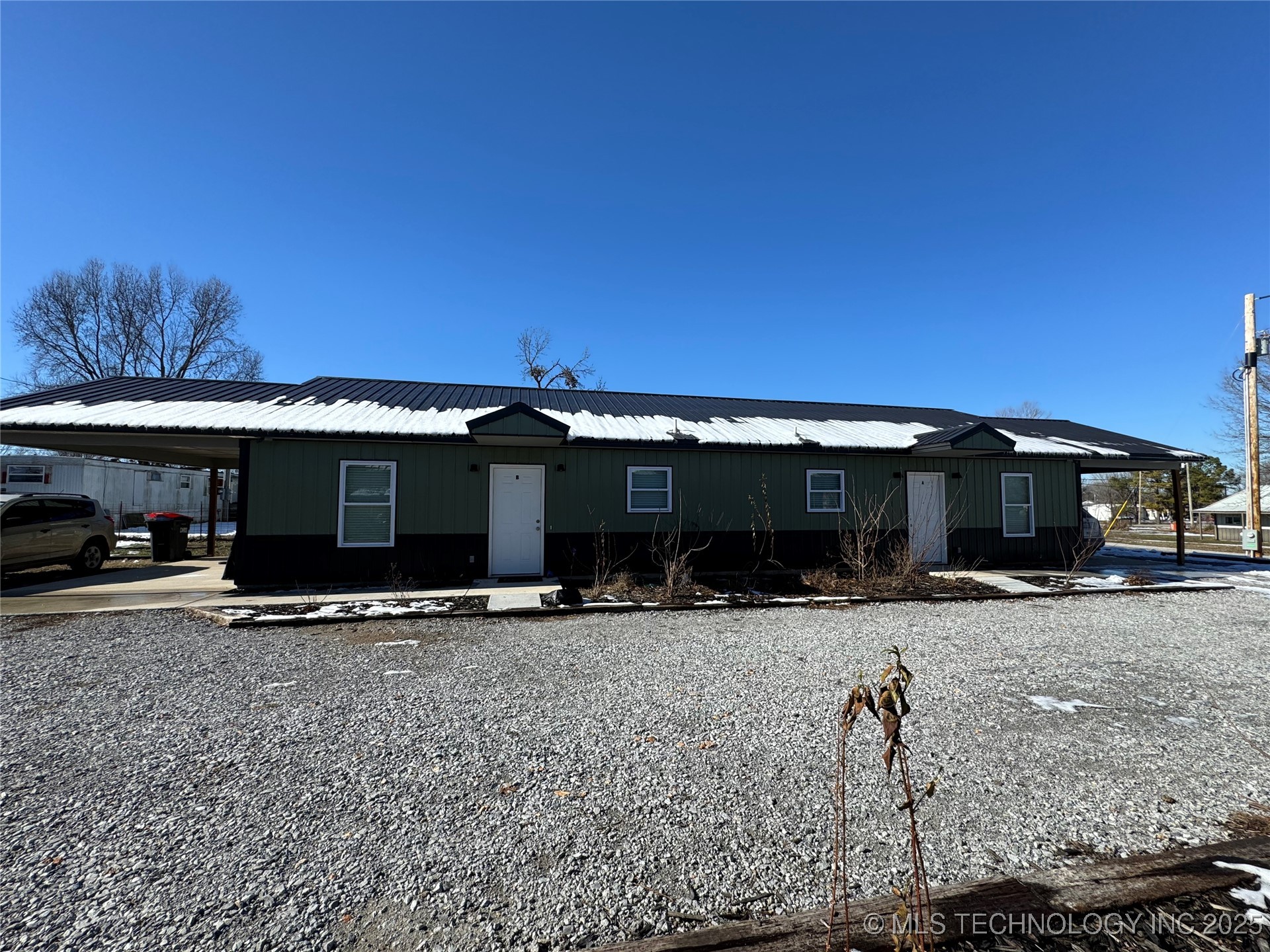 180 E Doughty Street Property Photo 2