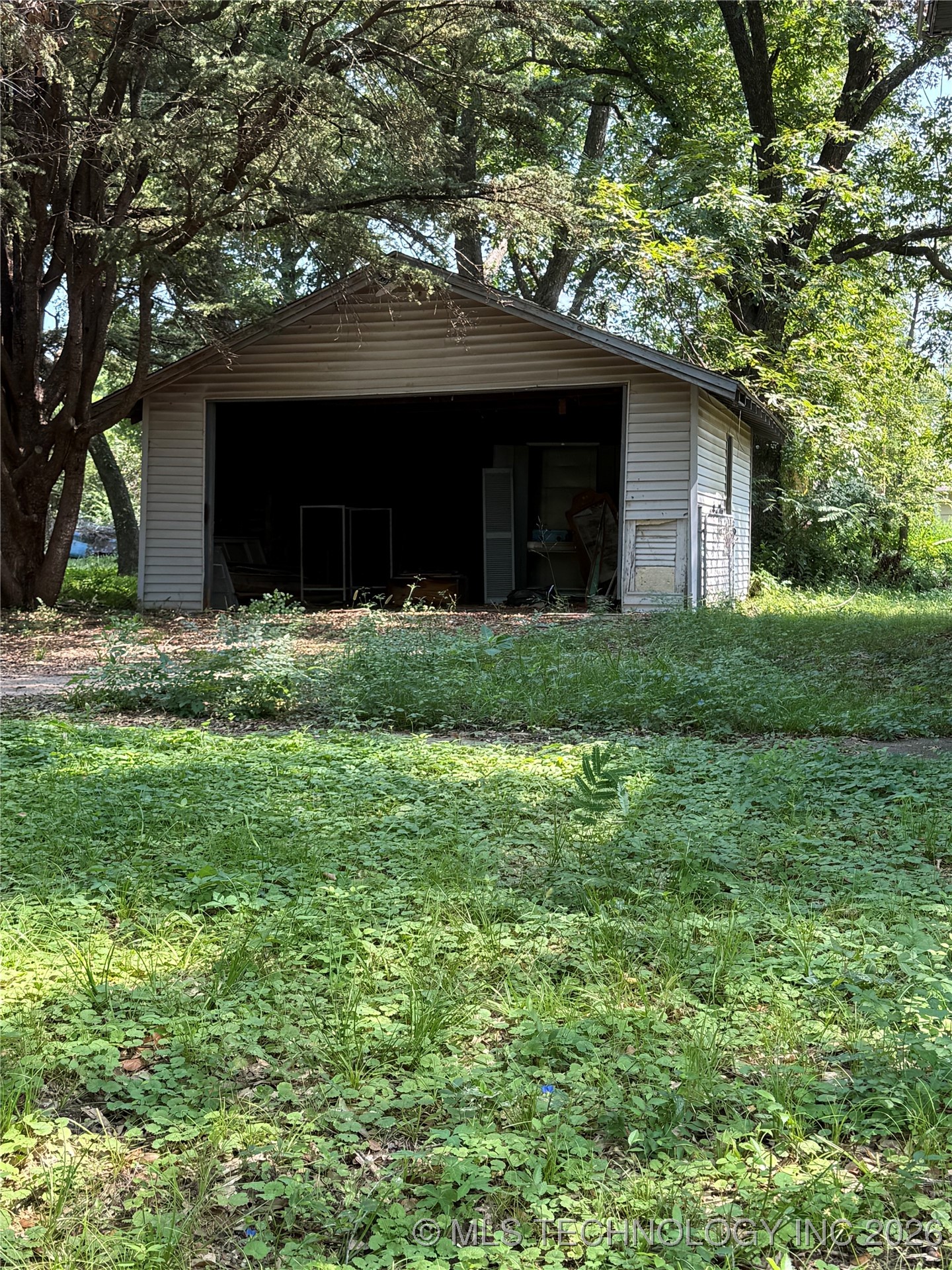 609 S Alabama Avenue Property Photo 5