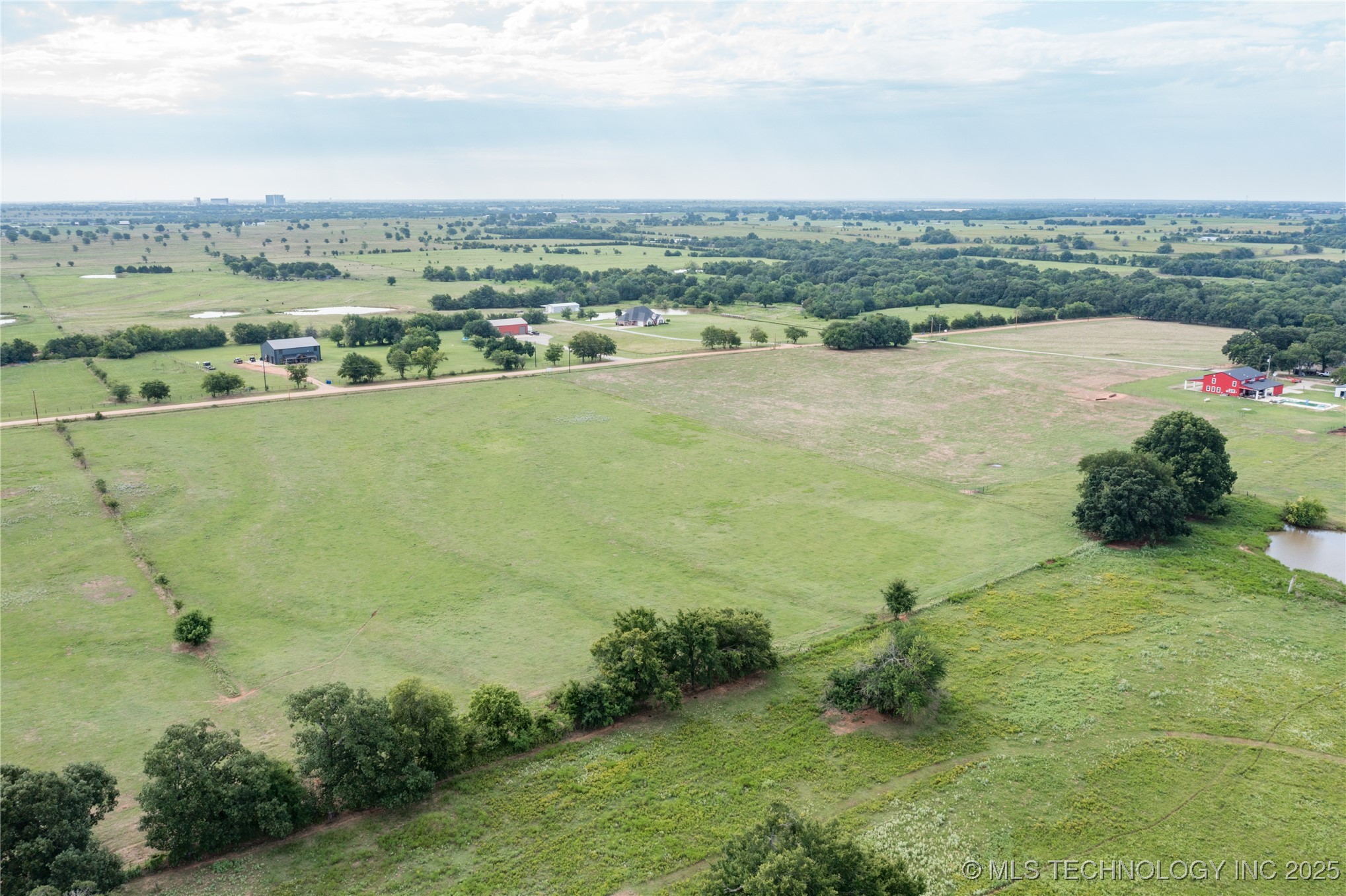 Sexton Property Photo 11