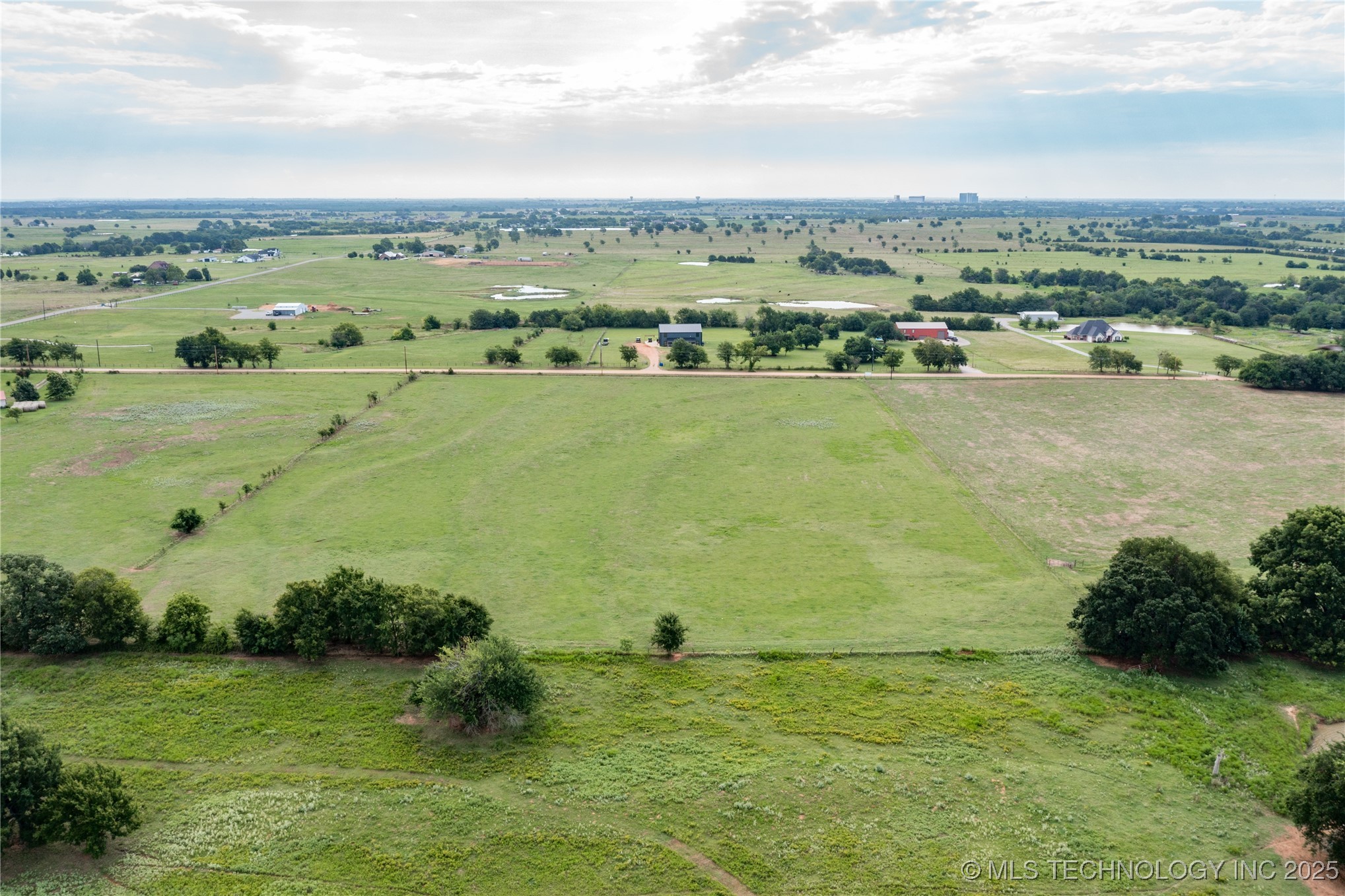 Sexton Property Photo 12