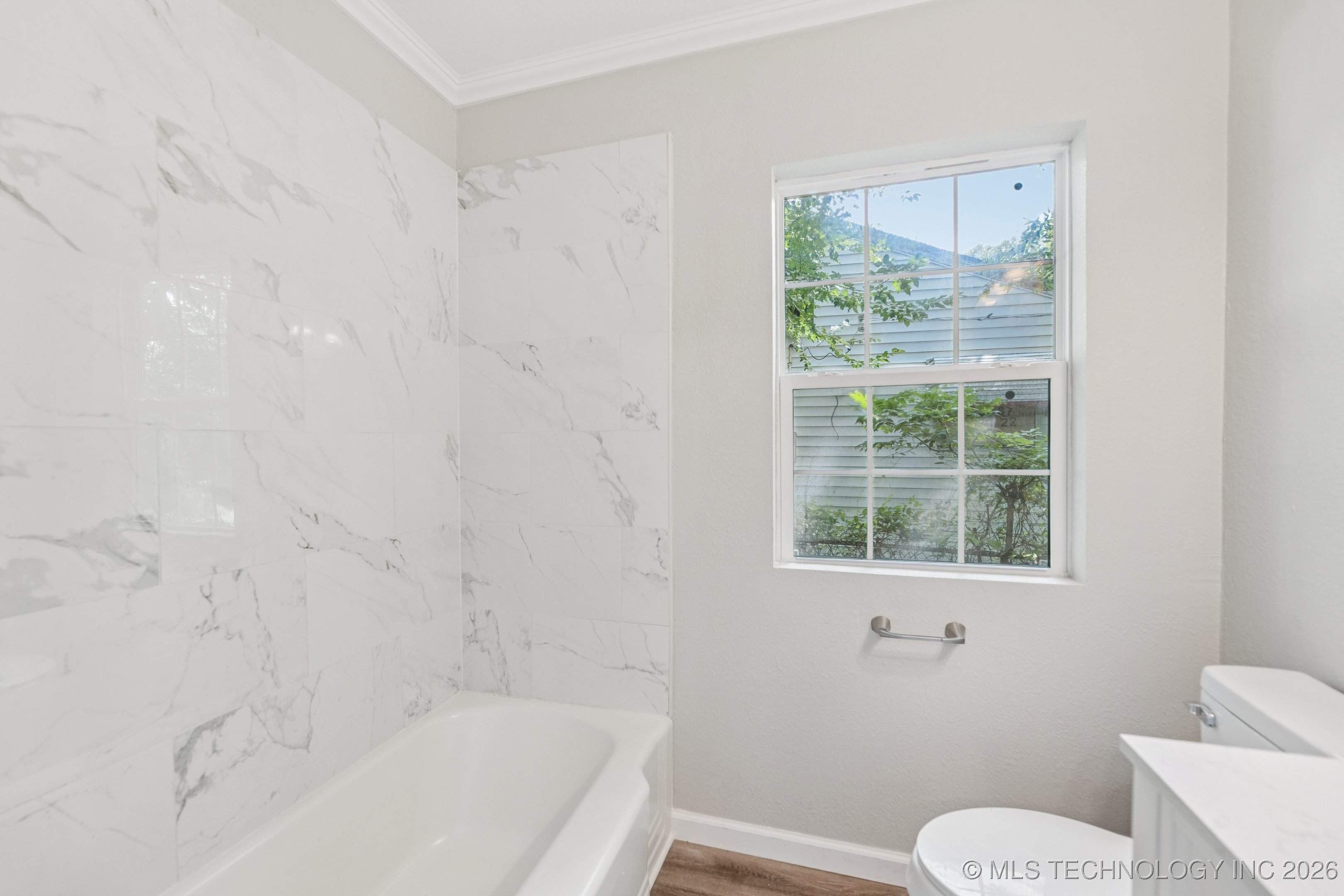 1224 N Rosedale Avenue Property Photo 23