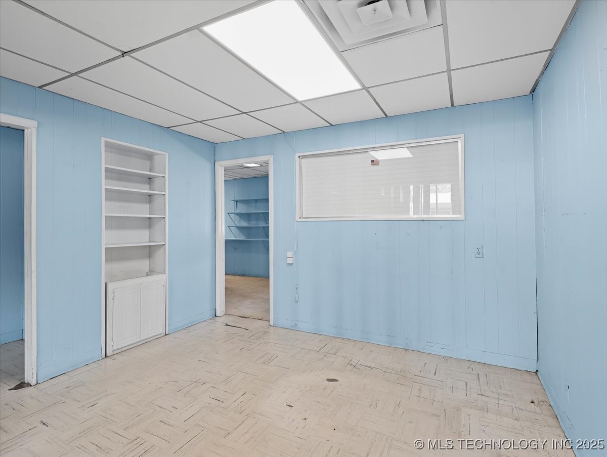 218 W Main Property Photo 8