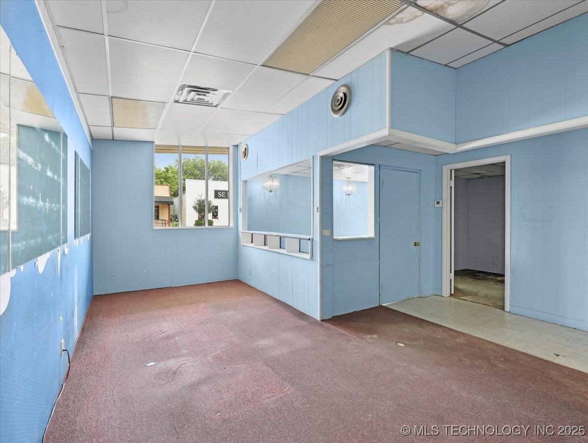 218 W Main Property Photo 9