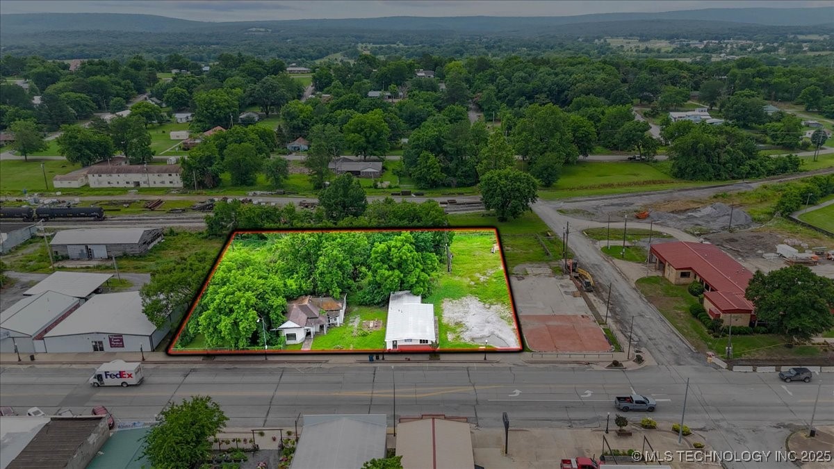 218 W Main Property Photo 30