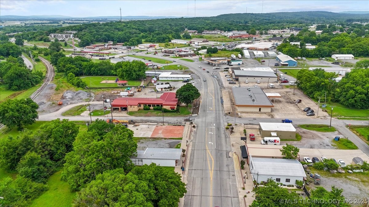 218 W Main Property Photo 33
