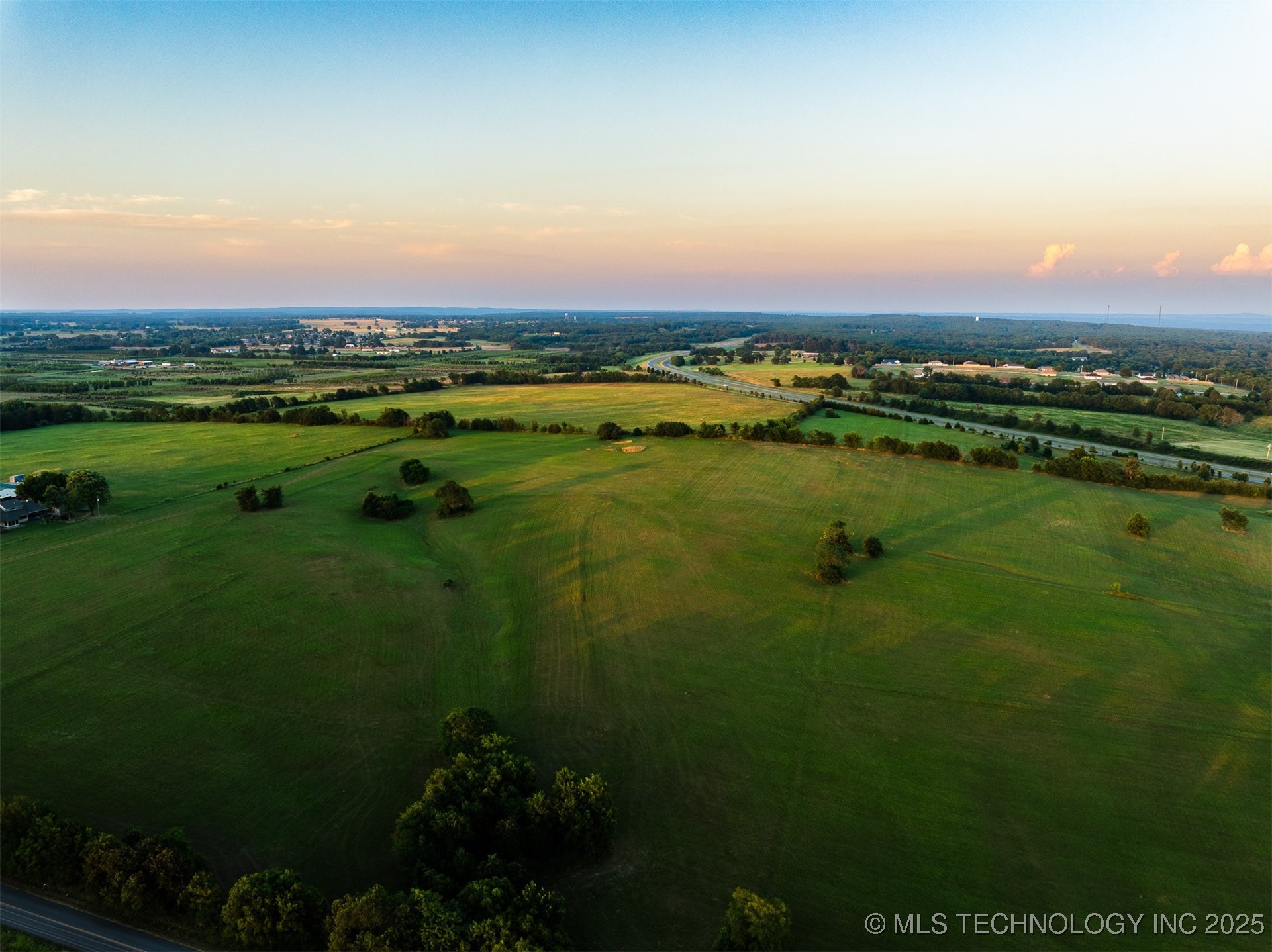 17022 W Grandview Road Property Photo 11