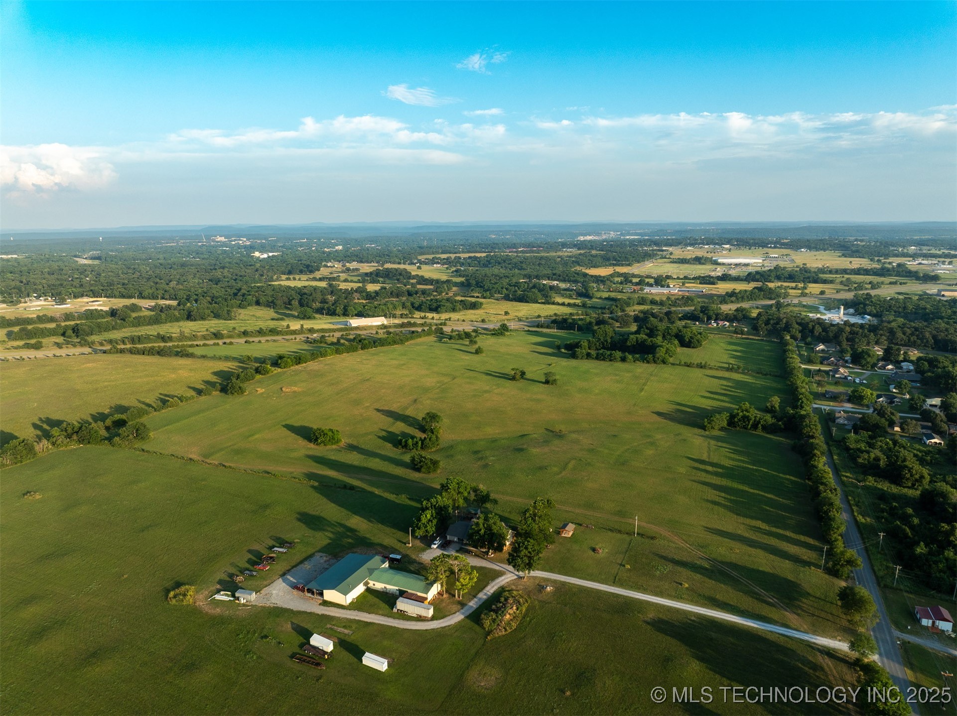 17022 W Grandview Road Property Photo 38