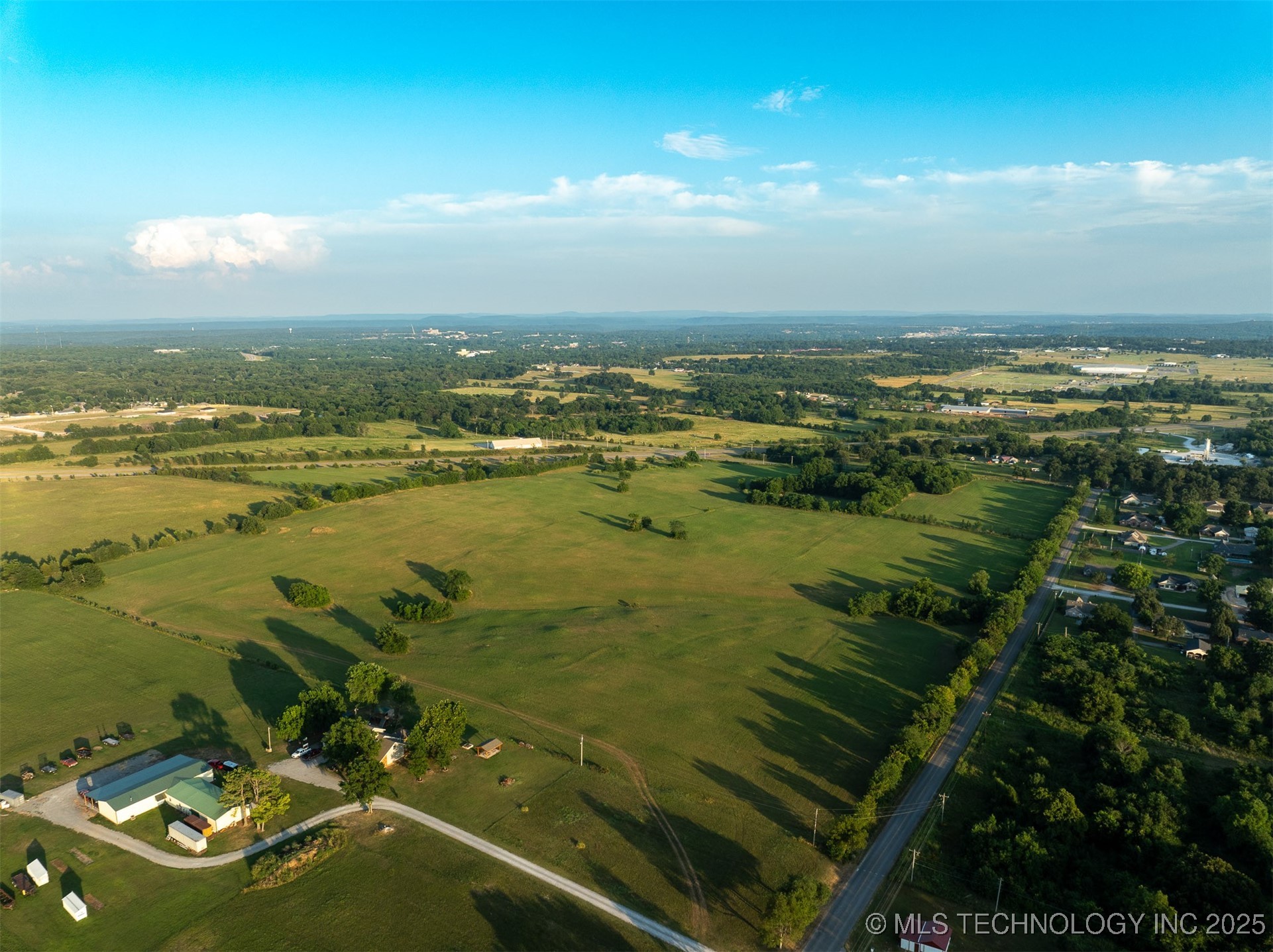 17022 W Grandview Road Property Photo 39