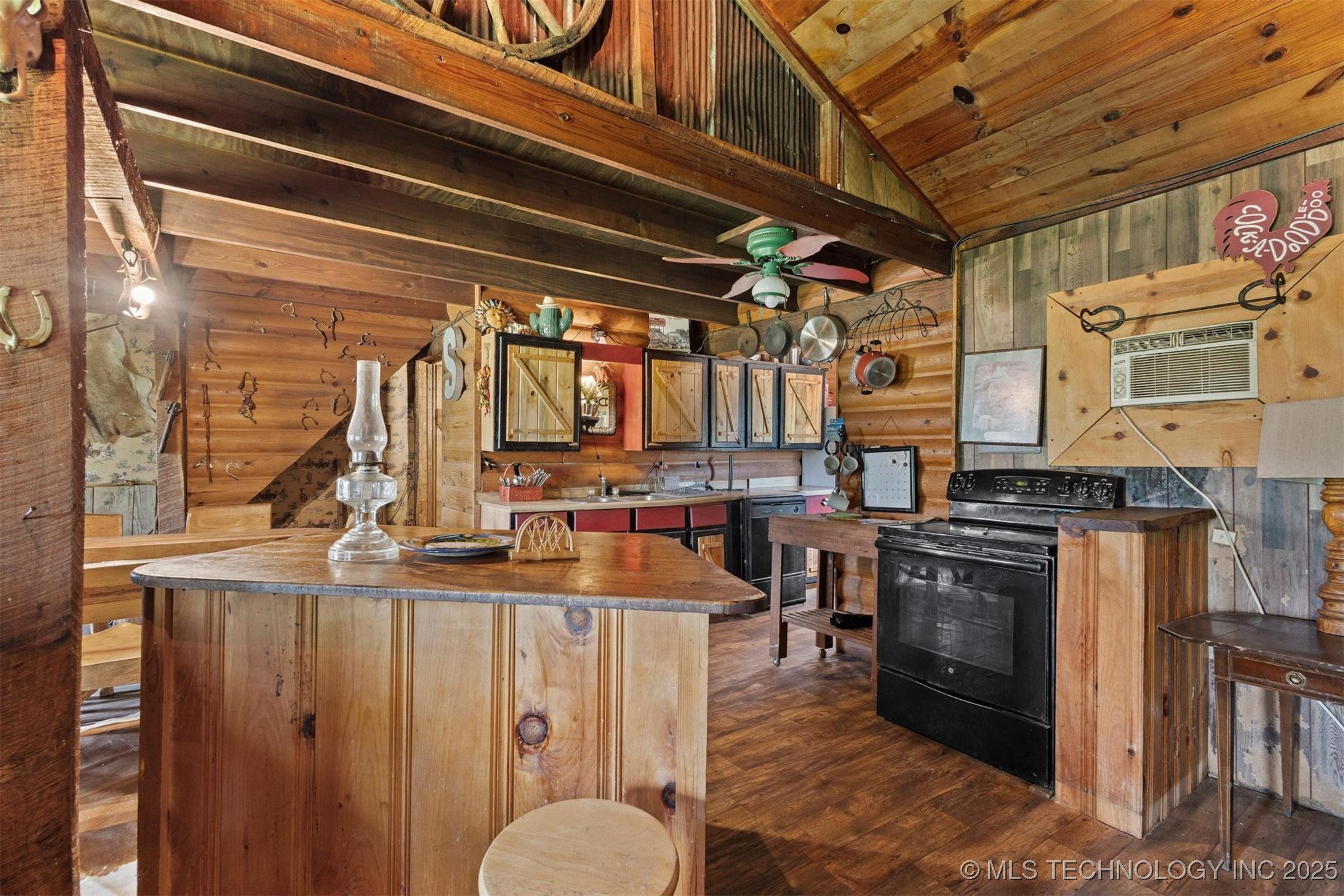 2994 State Highway 37 Property Photo 5