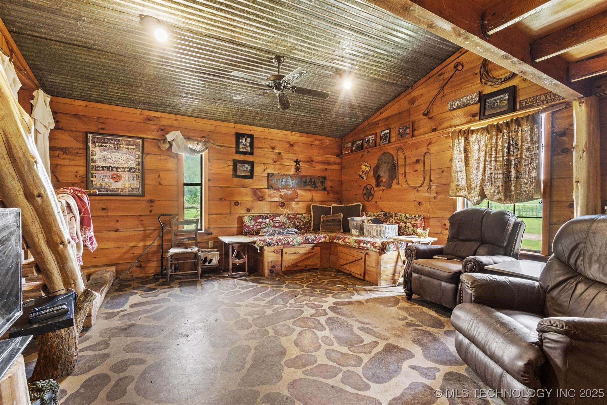 2994 State Highway 37 Property Photo 8