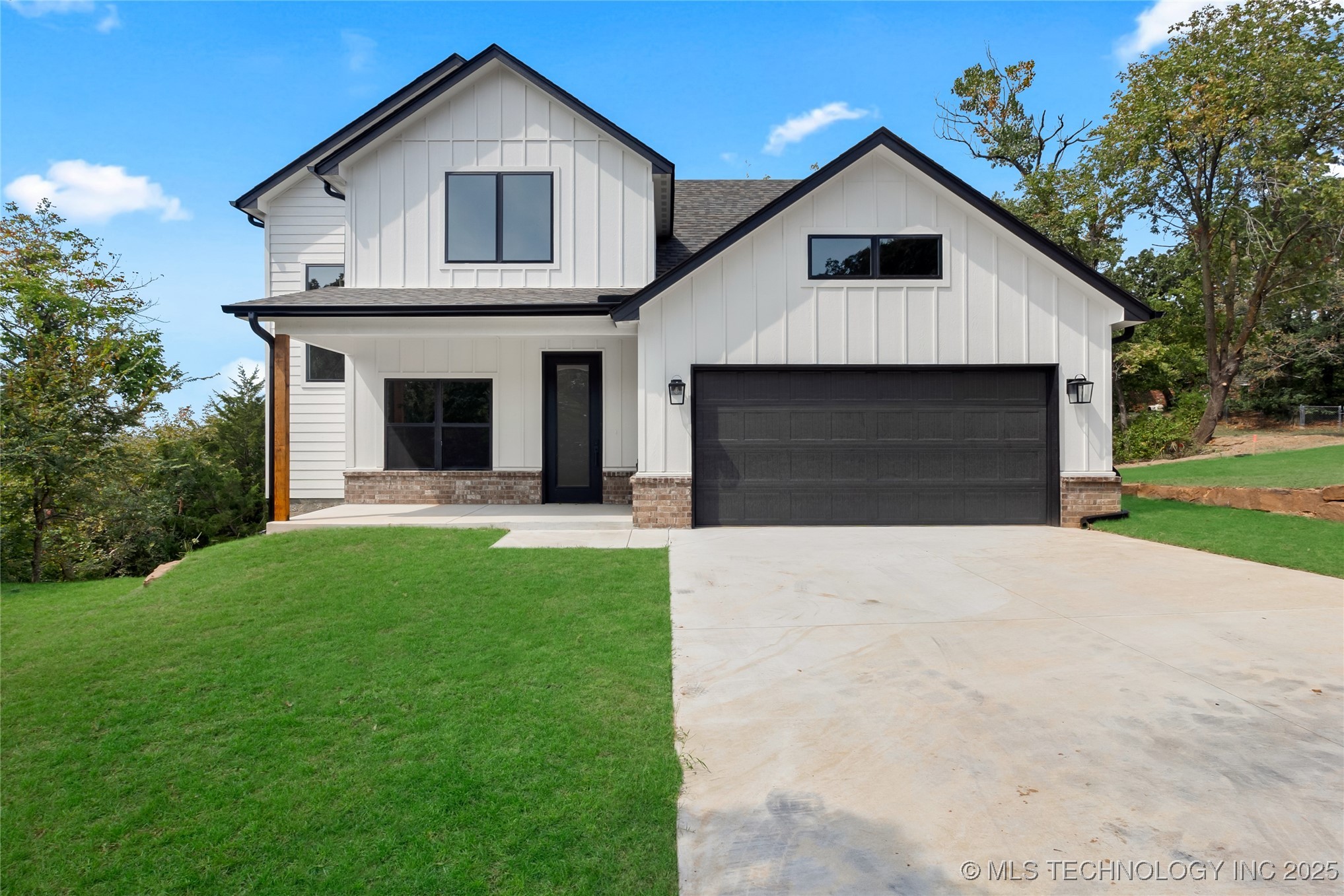 12466 W 91st Place S Property Photo 1