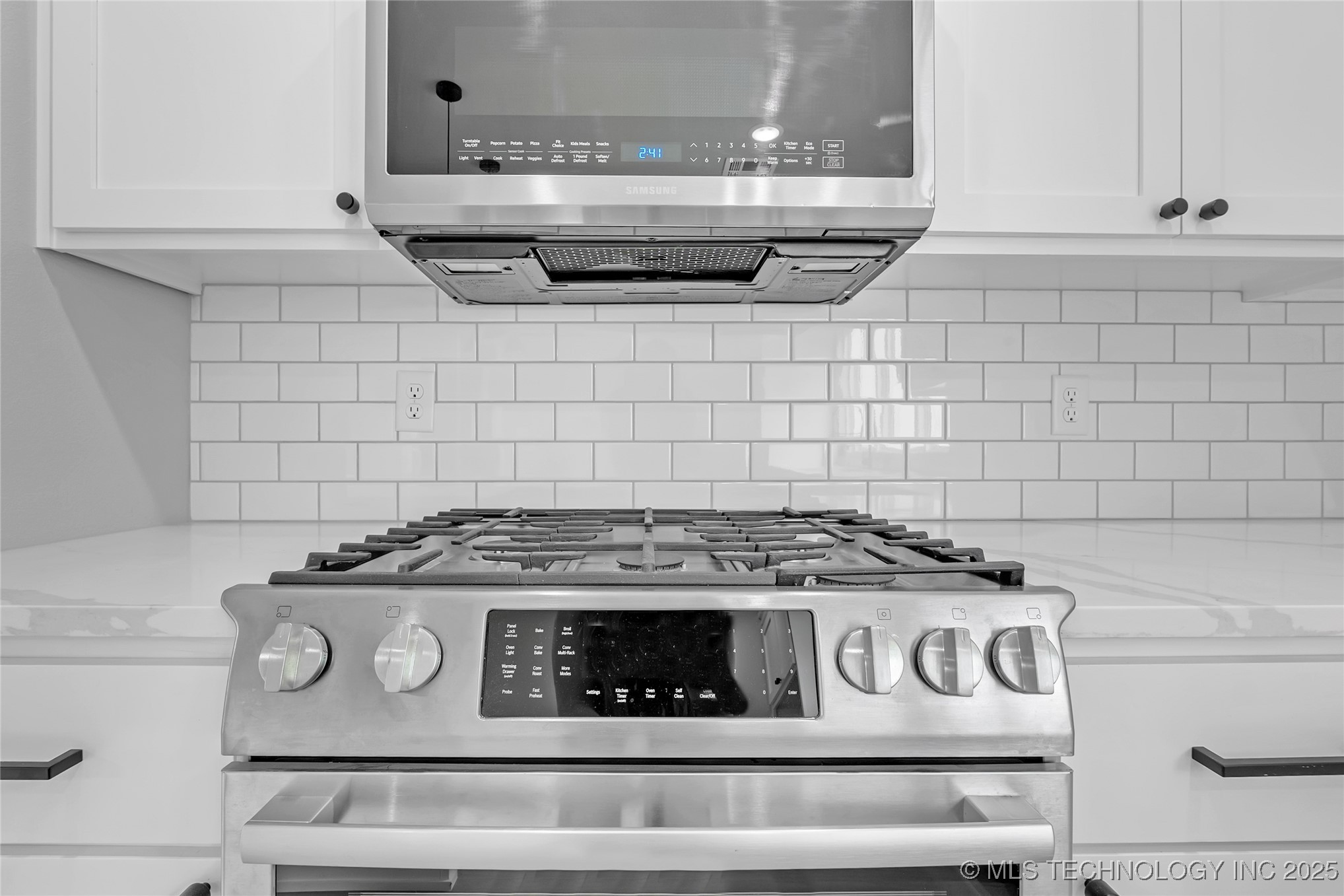 12466 W 91st Place S Property Photo 22