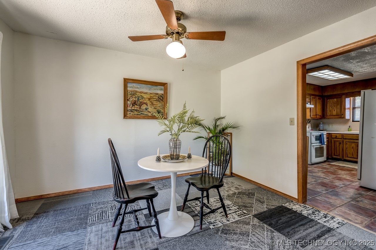 53100 S 34800 Road Property Photo 3