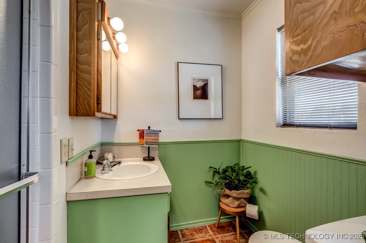 53100 S 34800 Road Property Photo 10