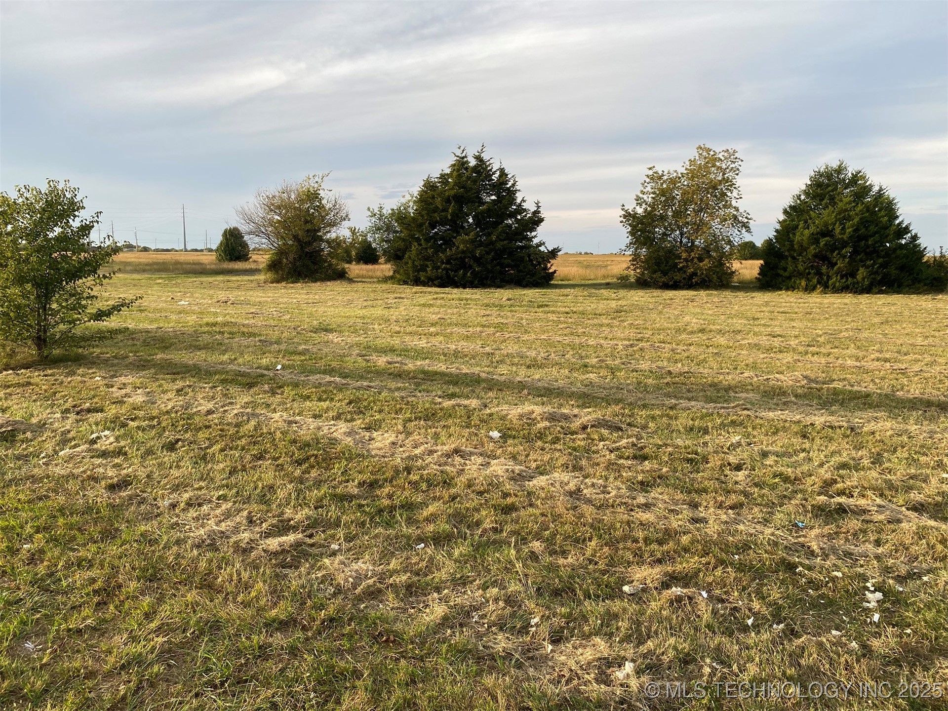 2199 Ne 1st Street Property Photo 3