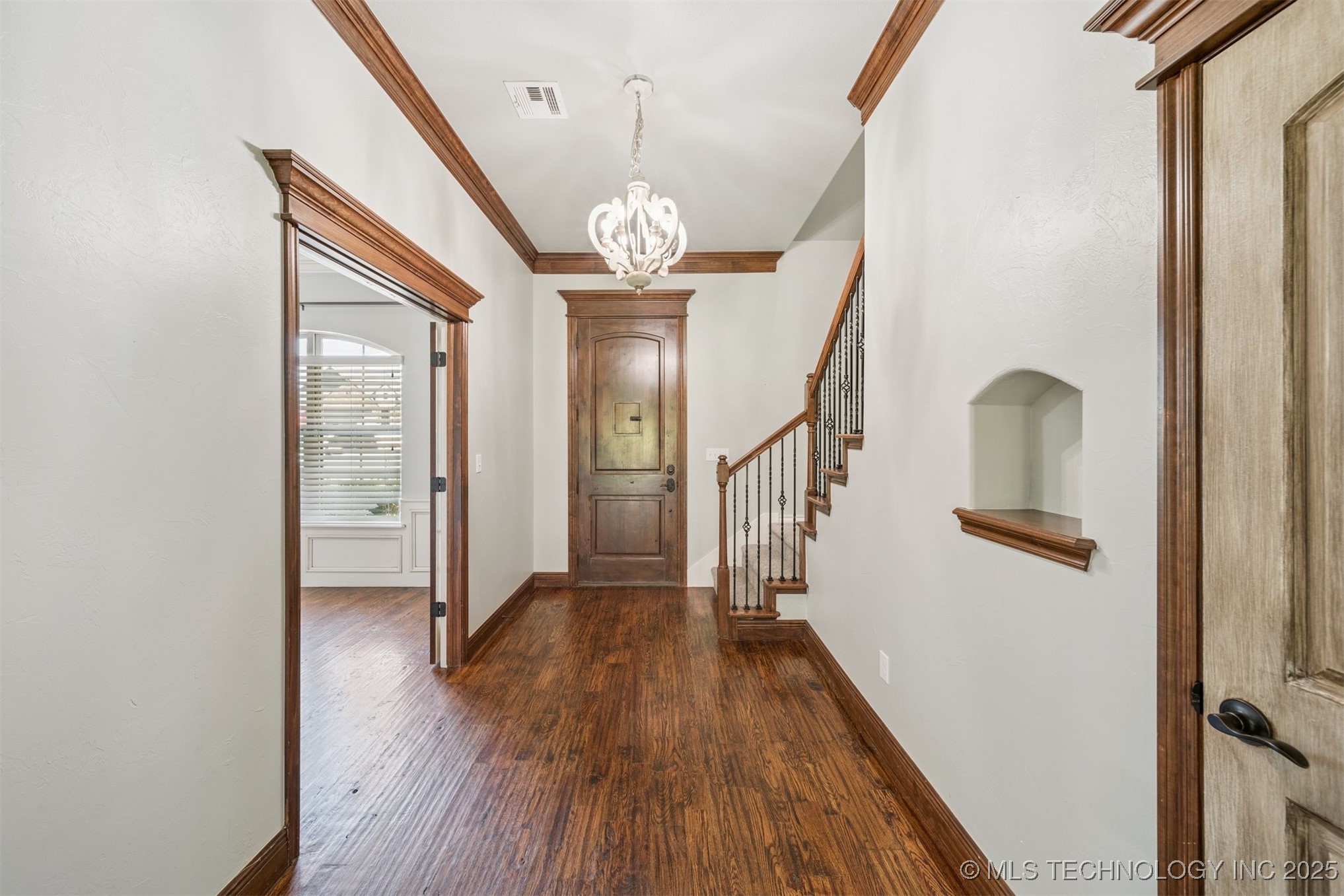 19481 Pecan Ridge Circle Property Photo 4