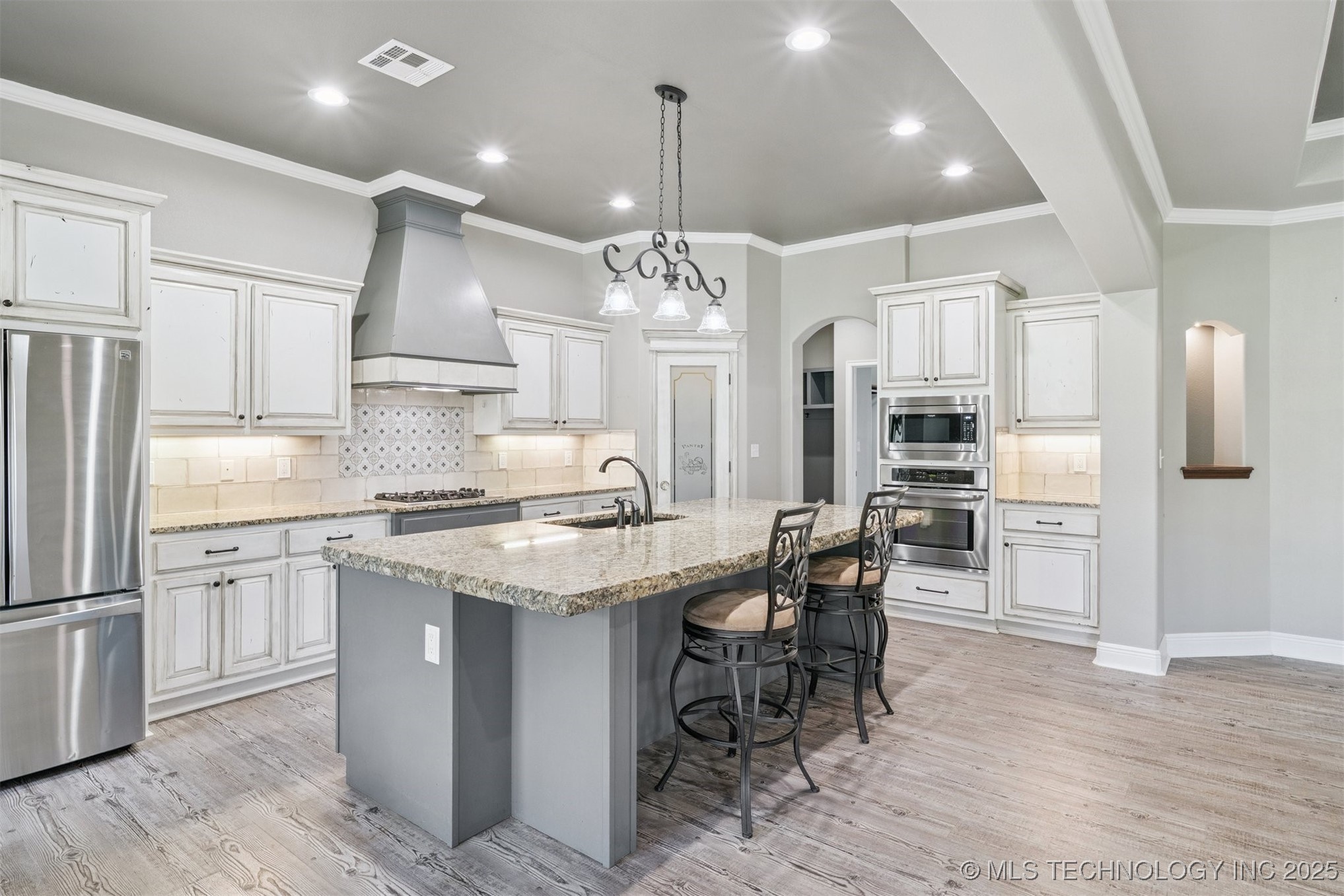 19481 Pecan Ridge Circle Property Photo 12