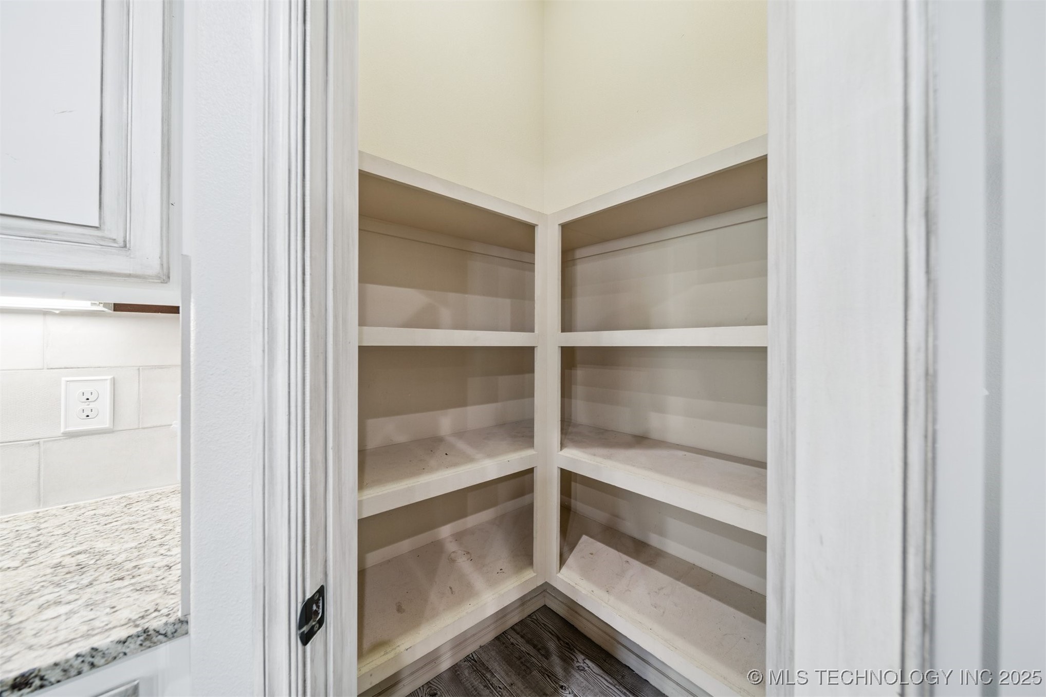 19481 Pecan Ridge Circle Property Photo 18