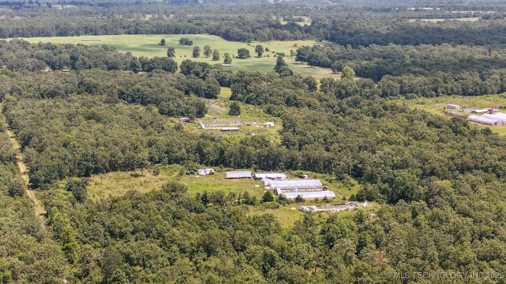 26524 E 795 Road Property Photo 3