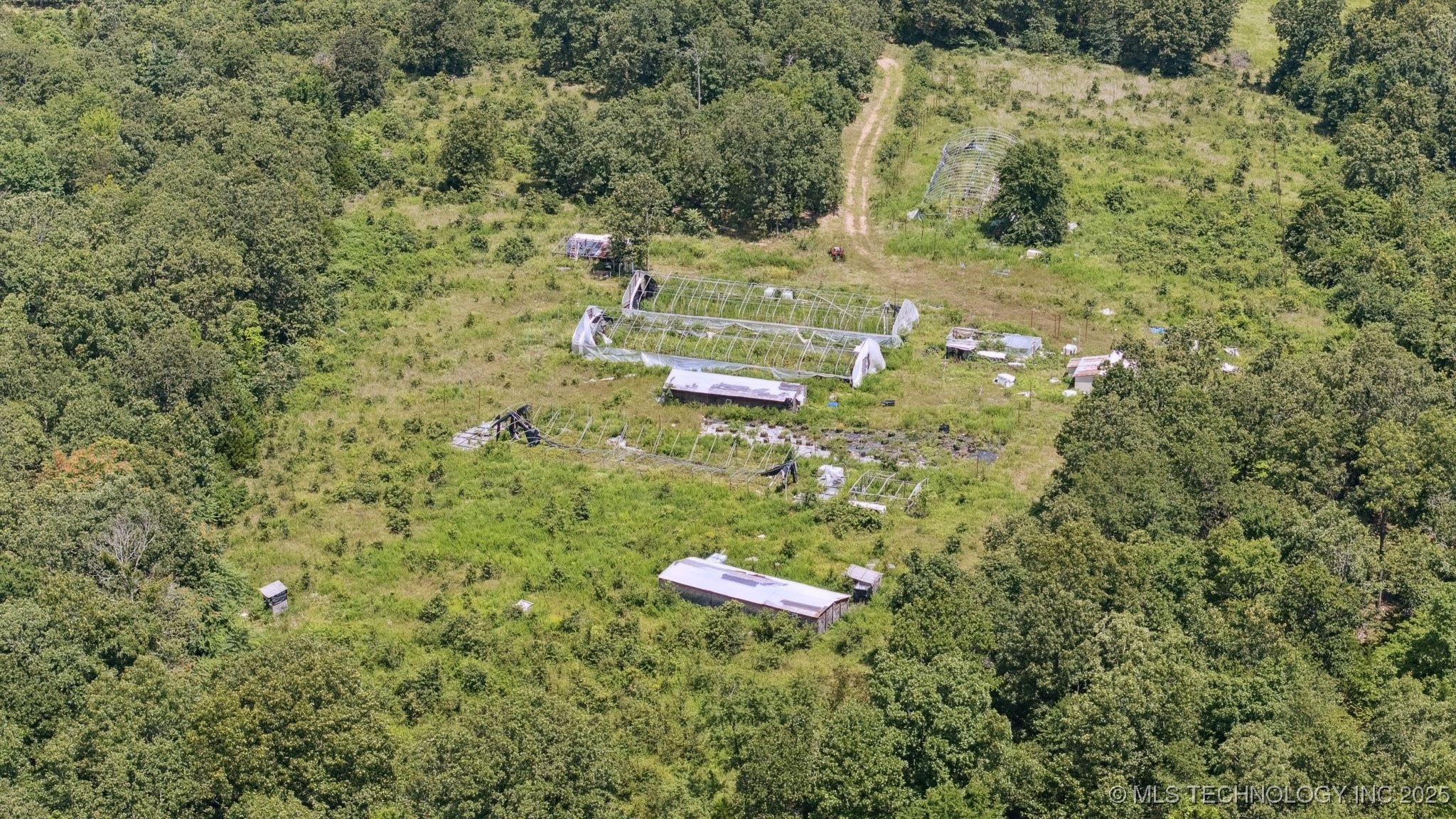 26524 E 795 Road Property Photo 5