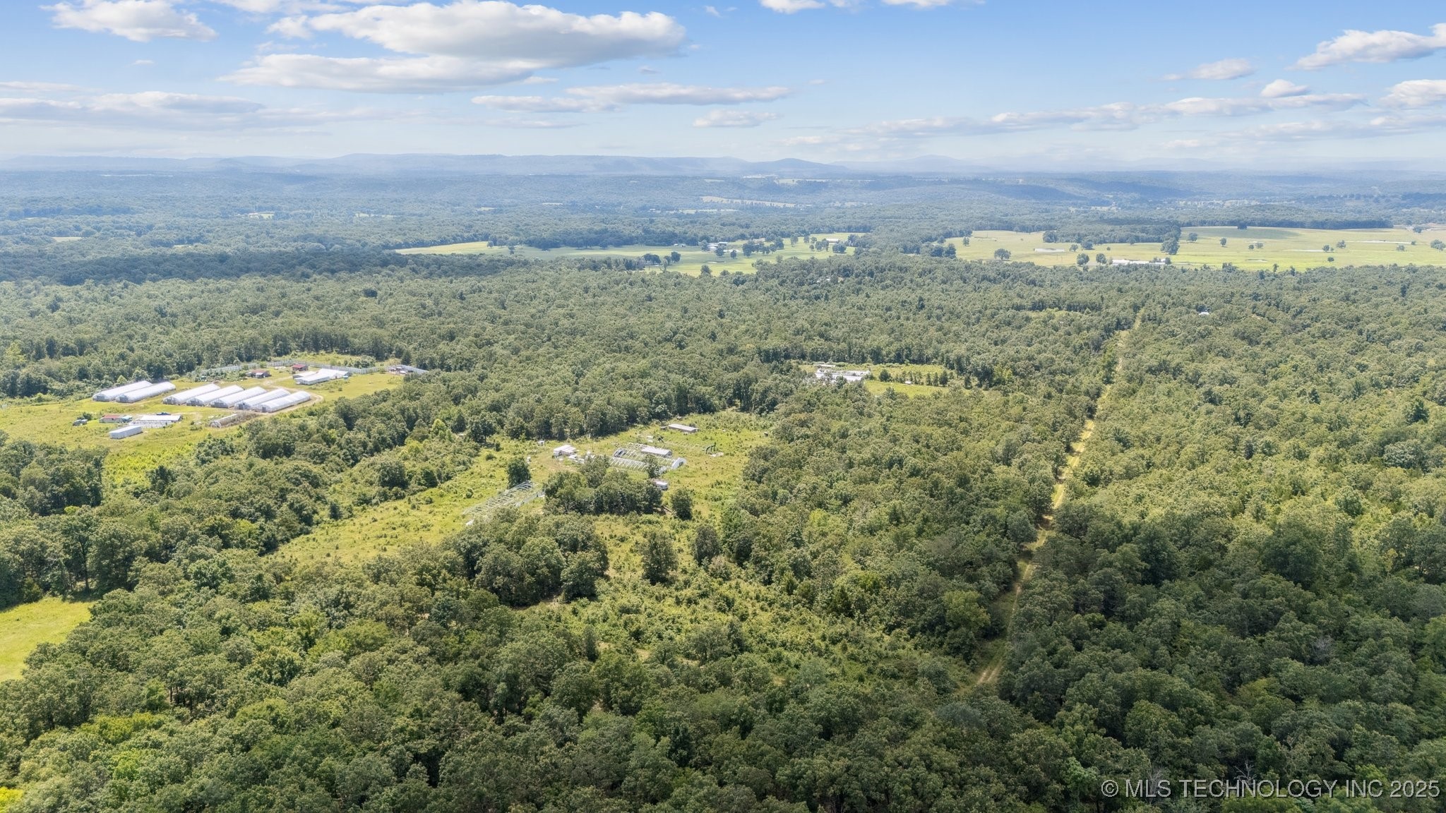 26524 E 795 Road Property Photo 7