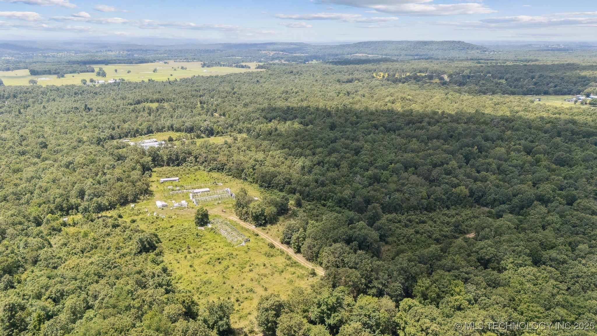 26524 E 795 Road Property Photo 8