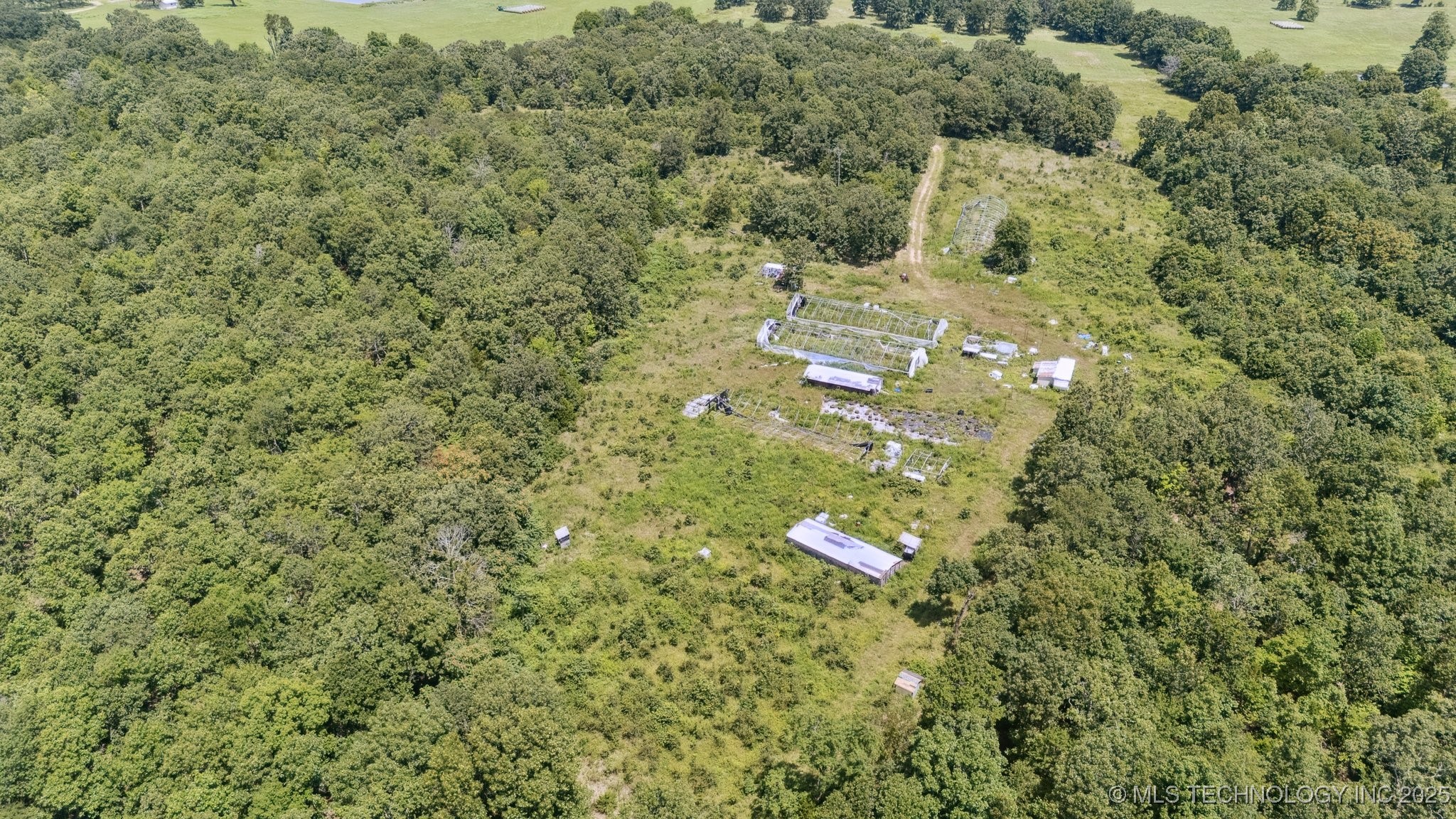 26524 E 795 Road Property Photo 9